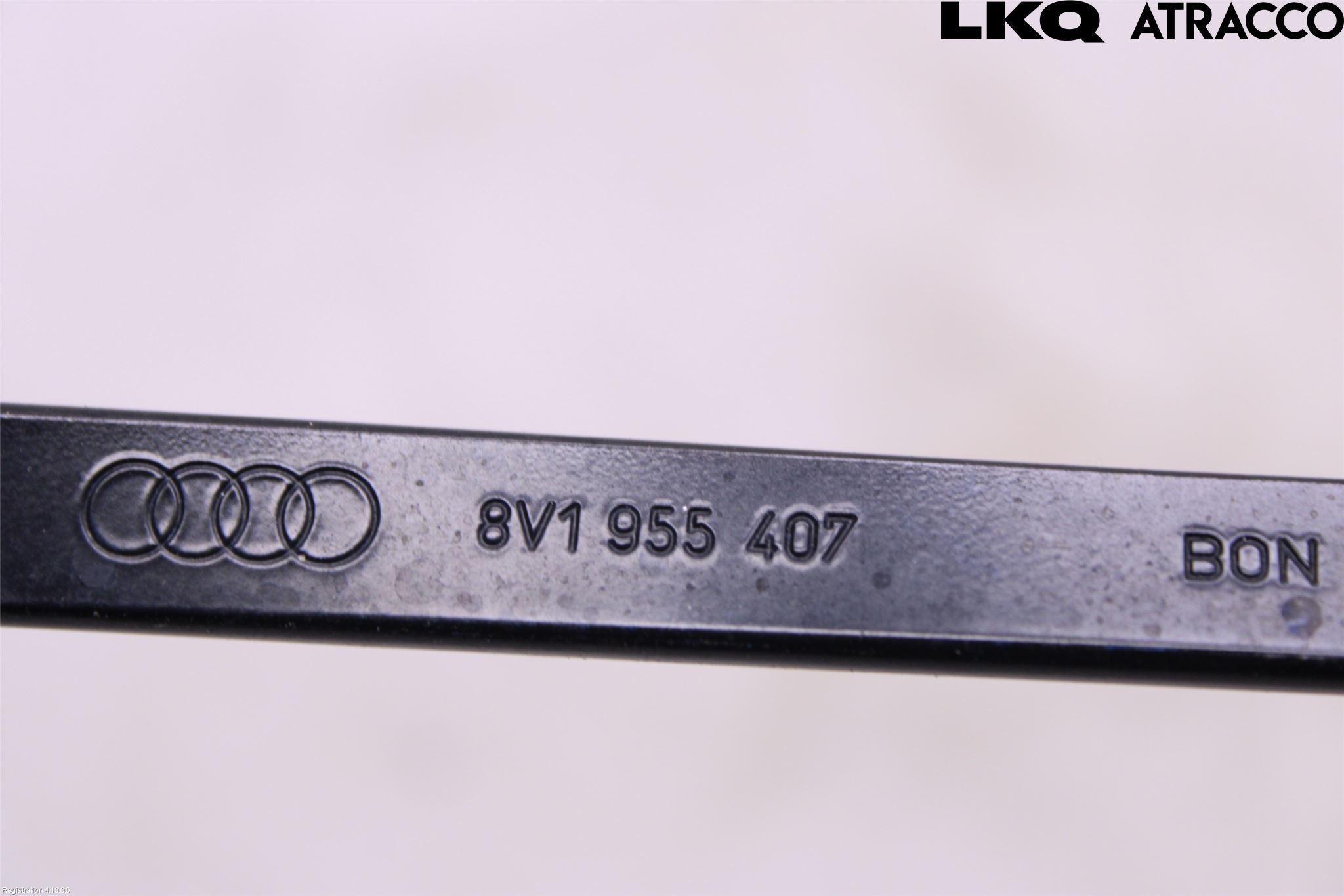 Audi A3/S3 8V 13-20 Torkararm Armar Vindruta