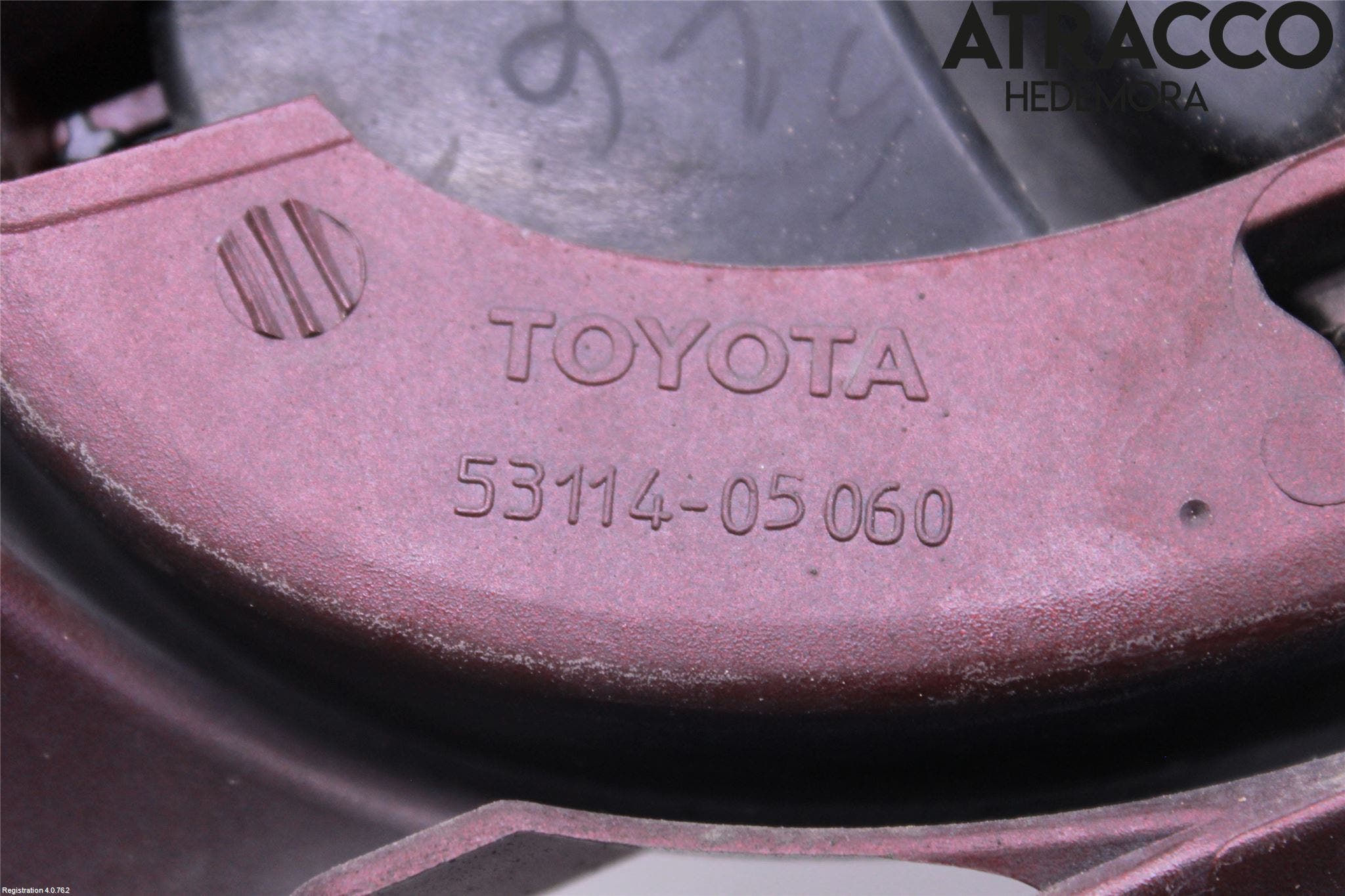 Toyota AVENSIS 03-06 Grill Komp