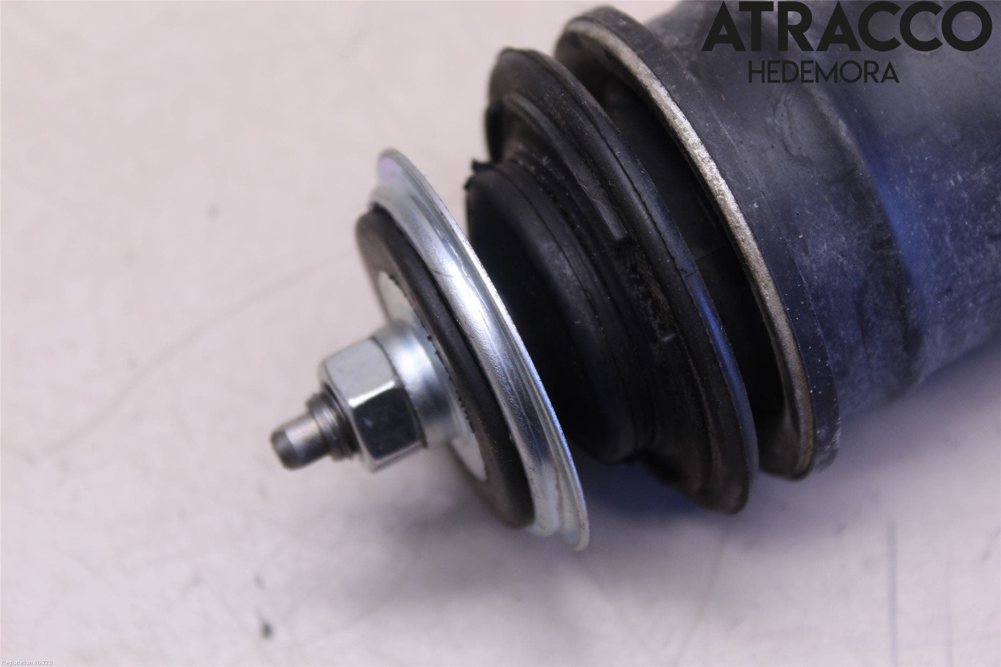 Toyota YARIS XP130 15-20 Stötdämpare Bak