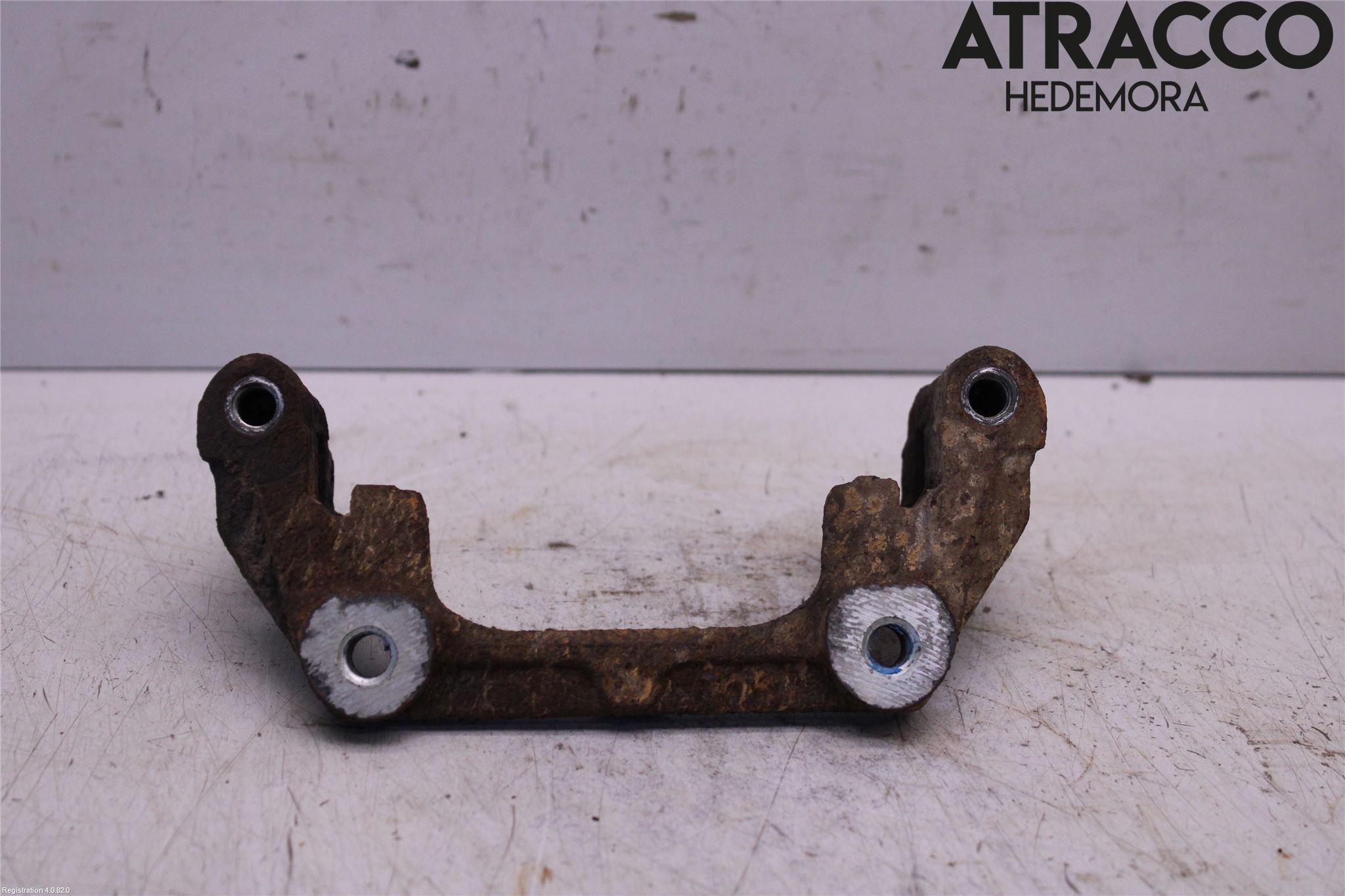 Ford KUGA 13-16 Bromsokshållare