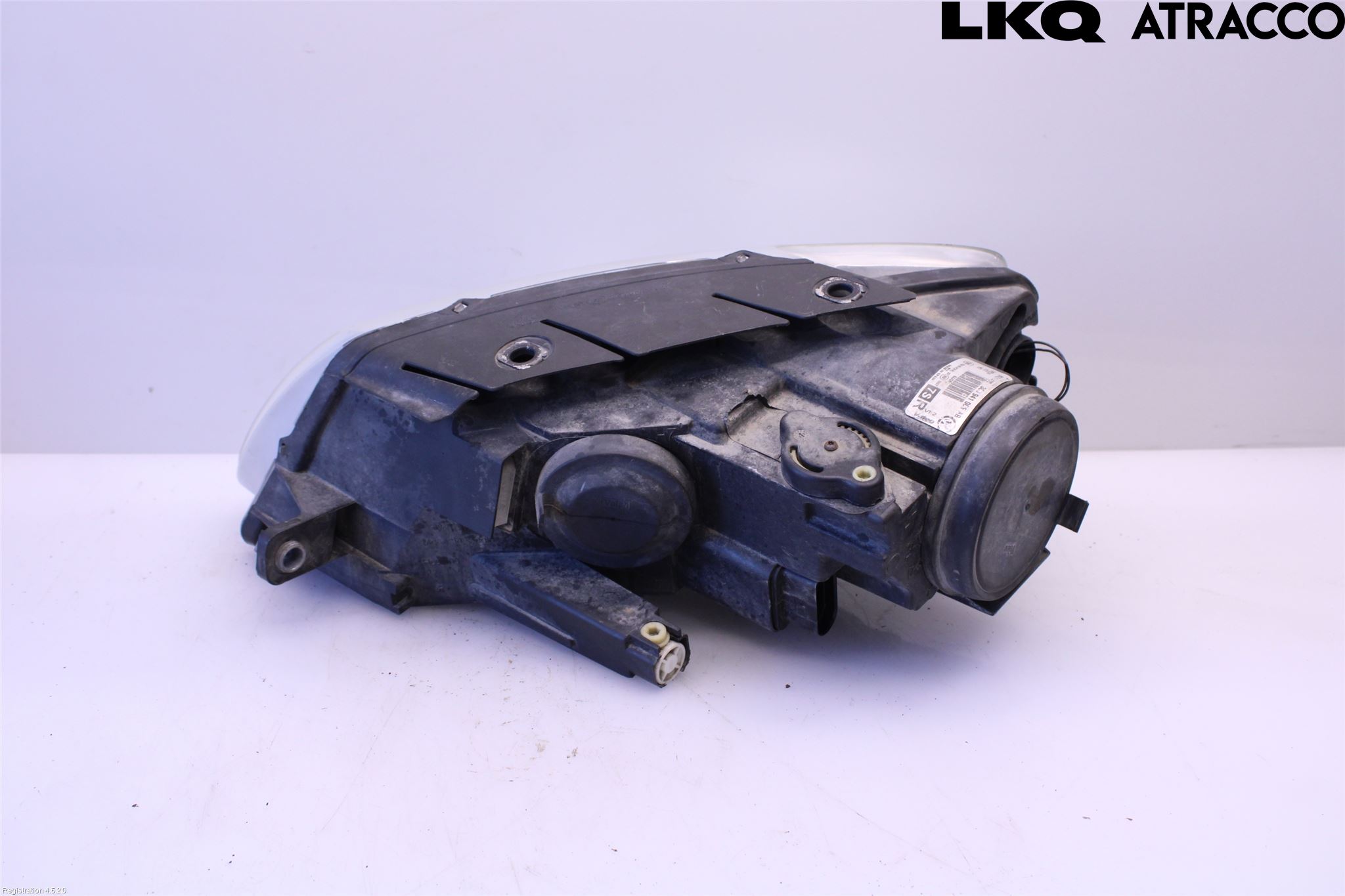 Volkswagen VW PASSAT 05-11 Strålkastare Höger