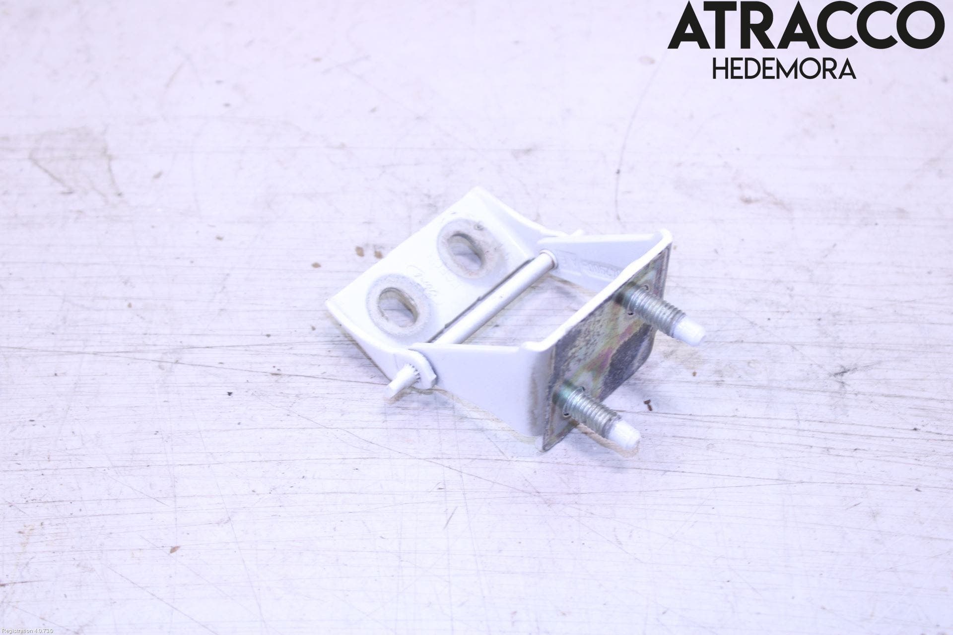 Ford FOCUS 15-18 Bakluckegångjärn Hö