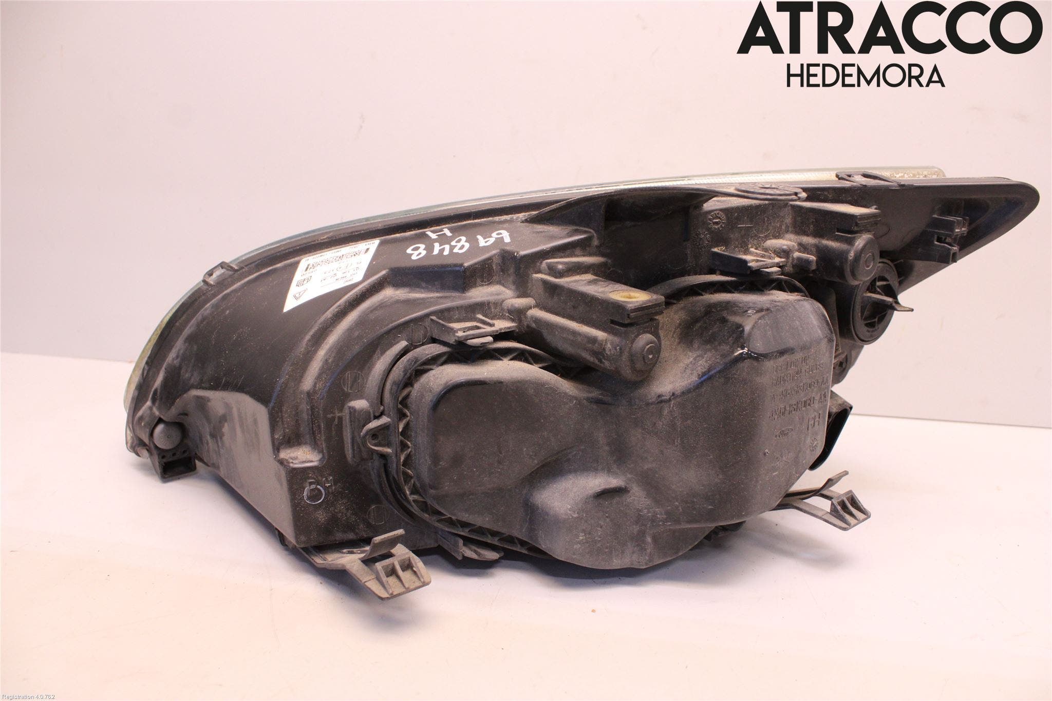 Ford FOCUS 04-07 Strålkastare Höger