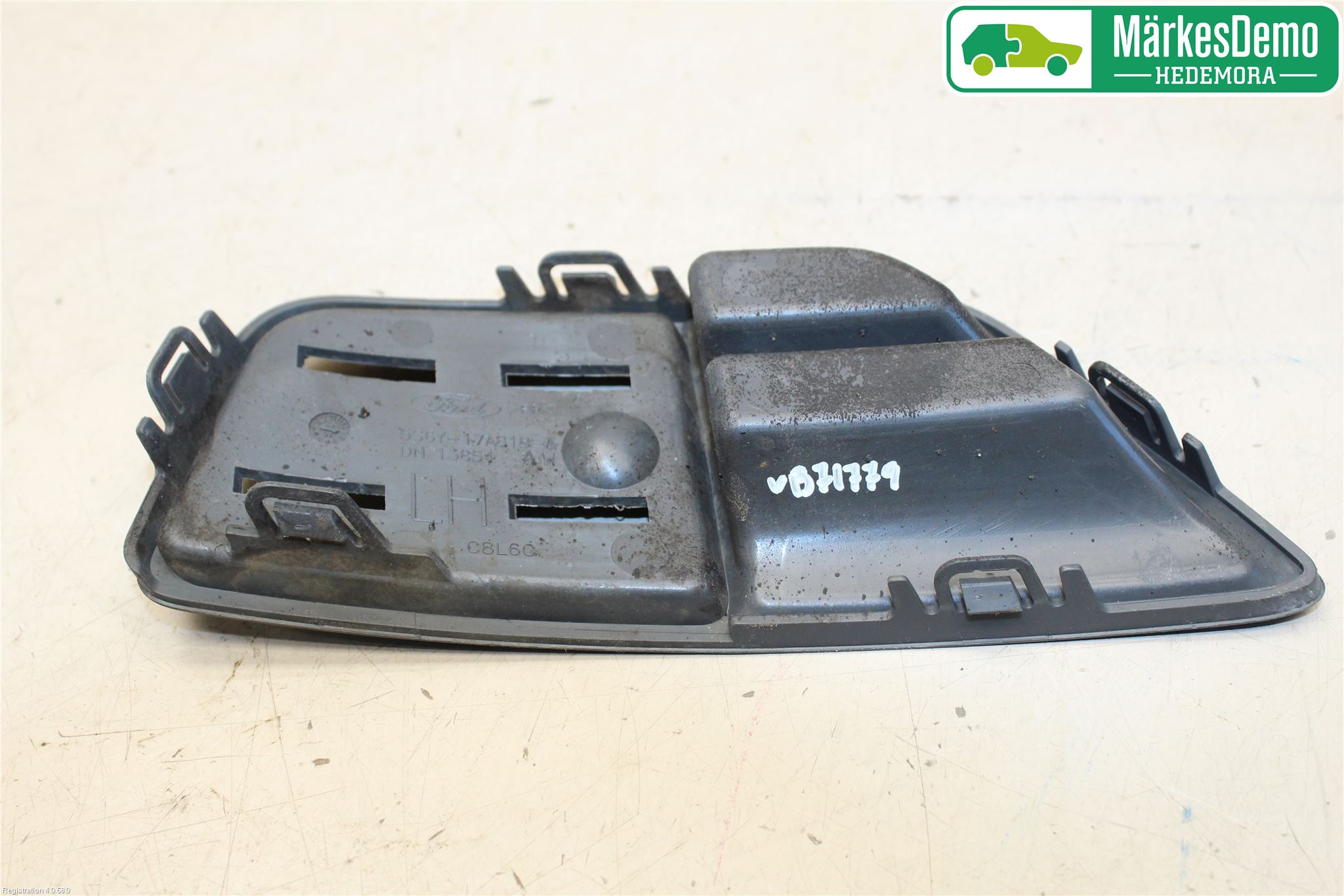 Ford FIESTA     02-05 Stötfångardel Bak Vä