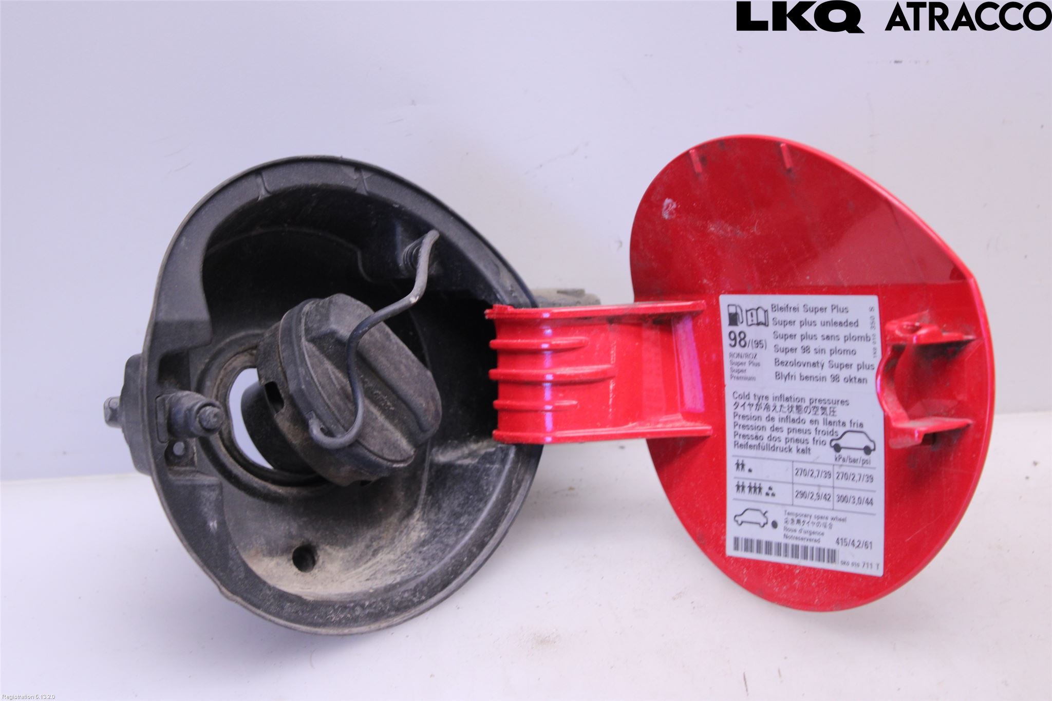 Volkswagen VW GOLF VI 09-13 Tanklucka