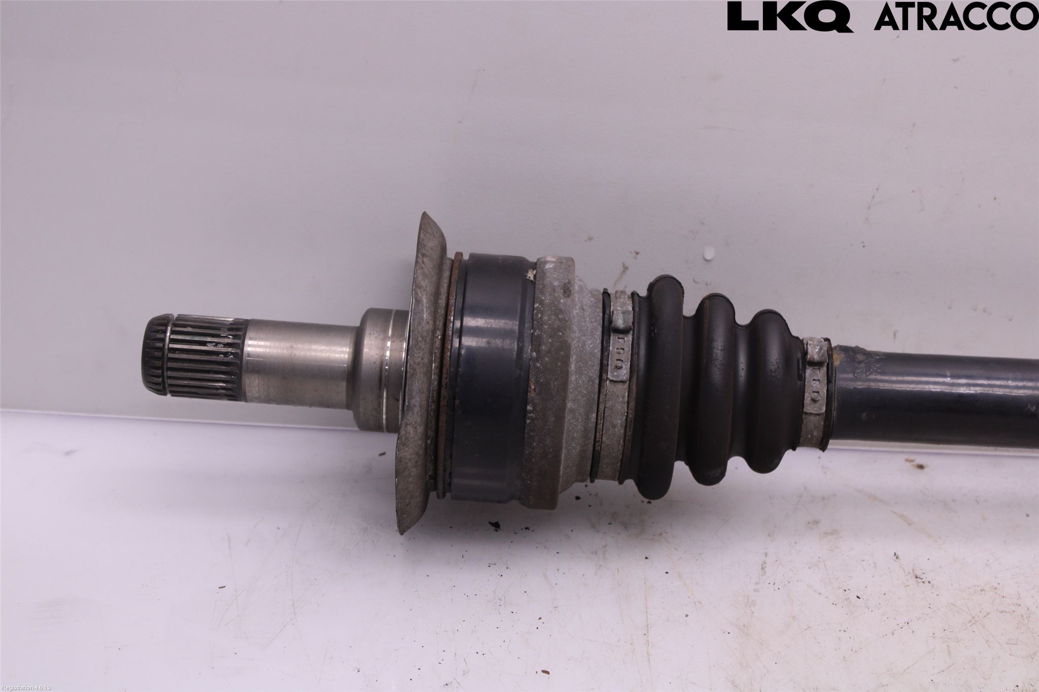 BMW X4 F26 14-18 Drivaxel Bak Höger