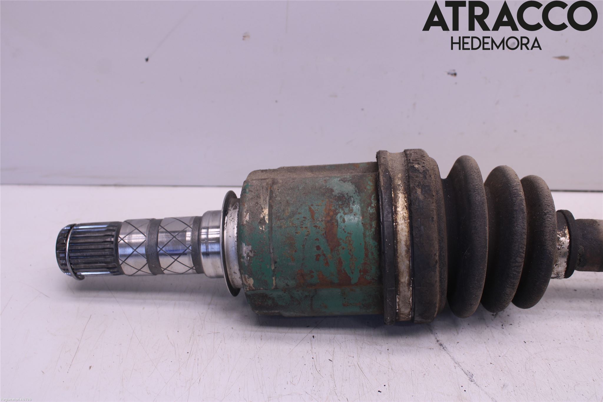 Subaru B9 TRIBECA  06-07 Drivaxel Fram Höger