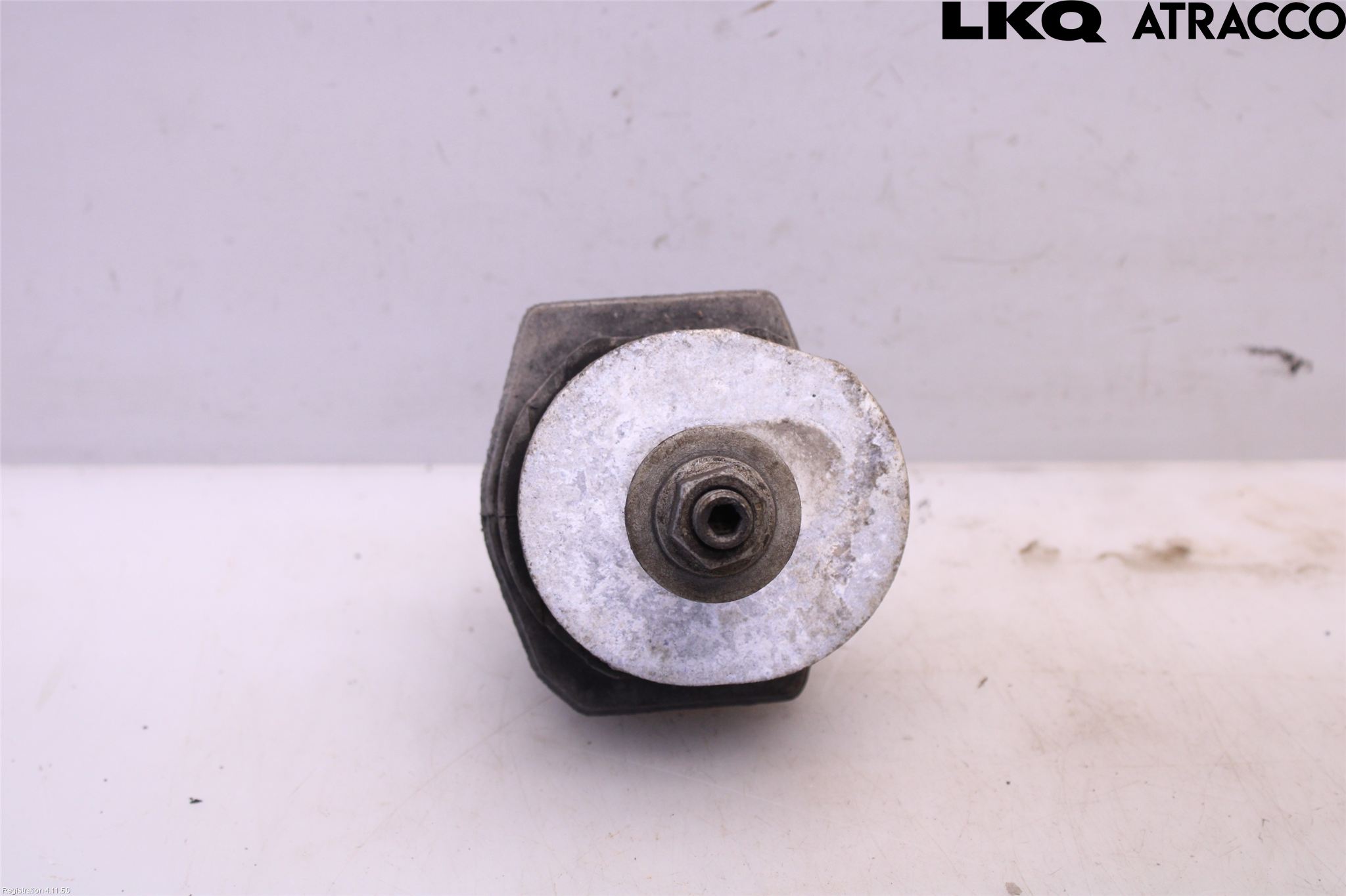 Volvo XC60 18- Bakaxel Fäste