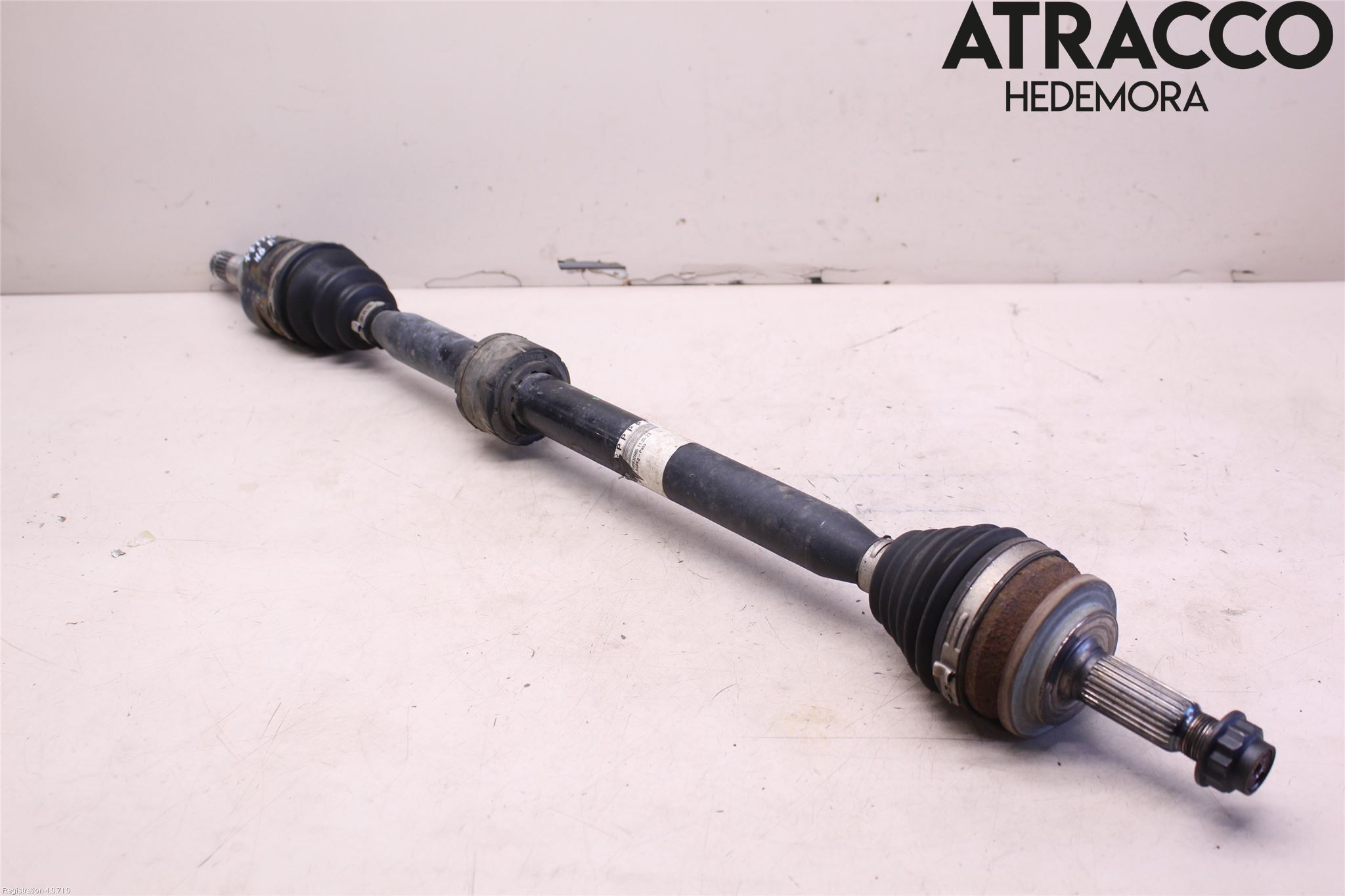Toyota AVENSIS 16-18 Drivaxel Fram Höger
