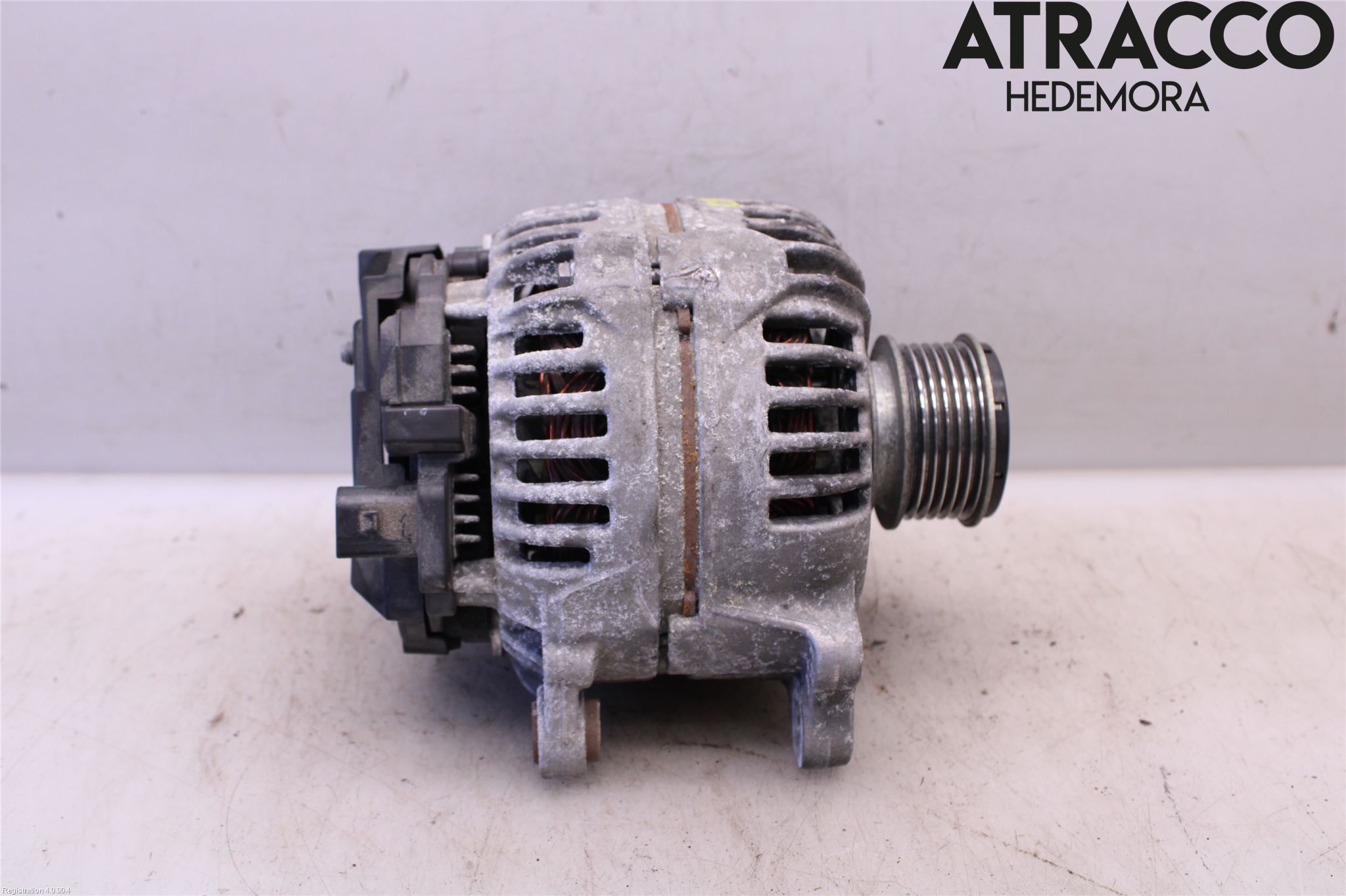 Volkswagen VW CADDY 11-15 Generator