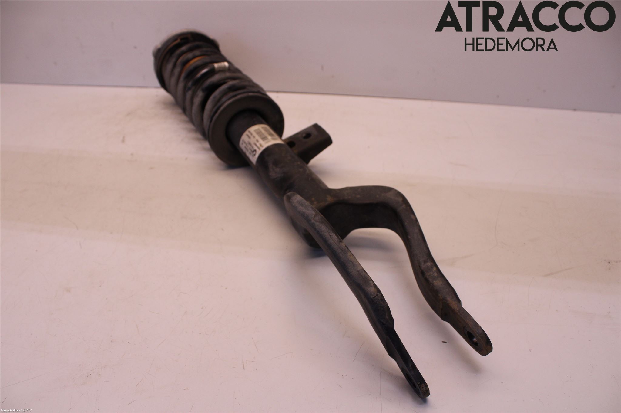 BMW 5 F10/F11/F18 09-17 Fjäderben Fram Vänster