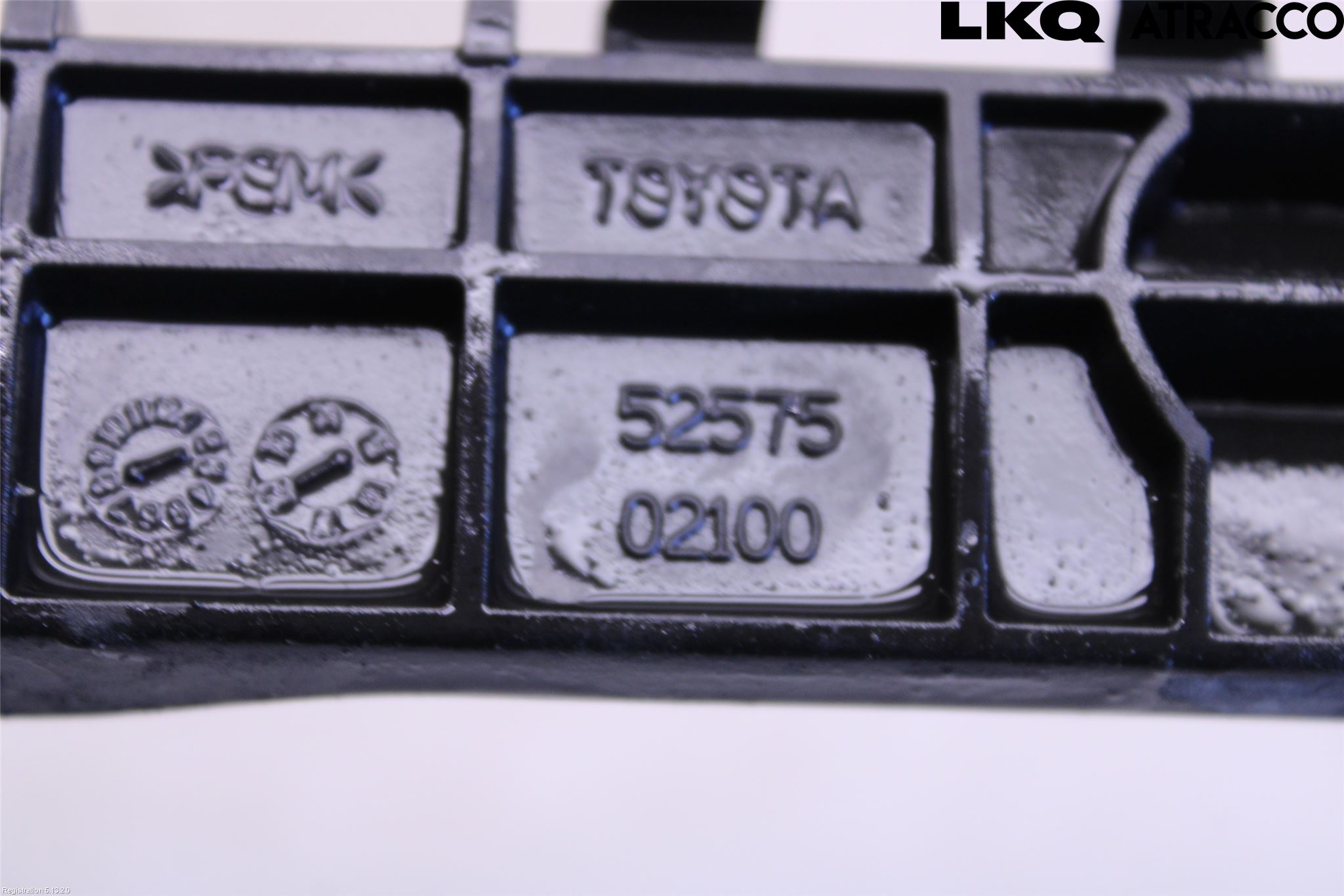 Toyota AURIS 13-19 Stötfångarfäste Bak Hö