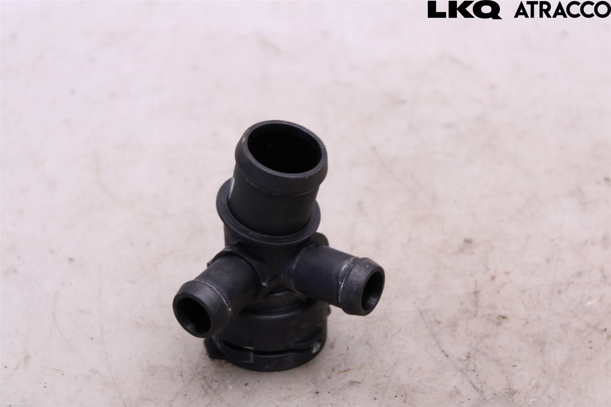 Audi A4 12-15 Kylarslang Fördelningsrör