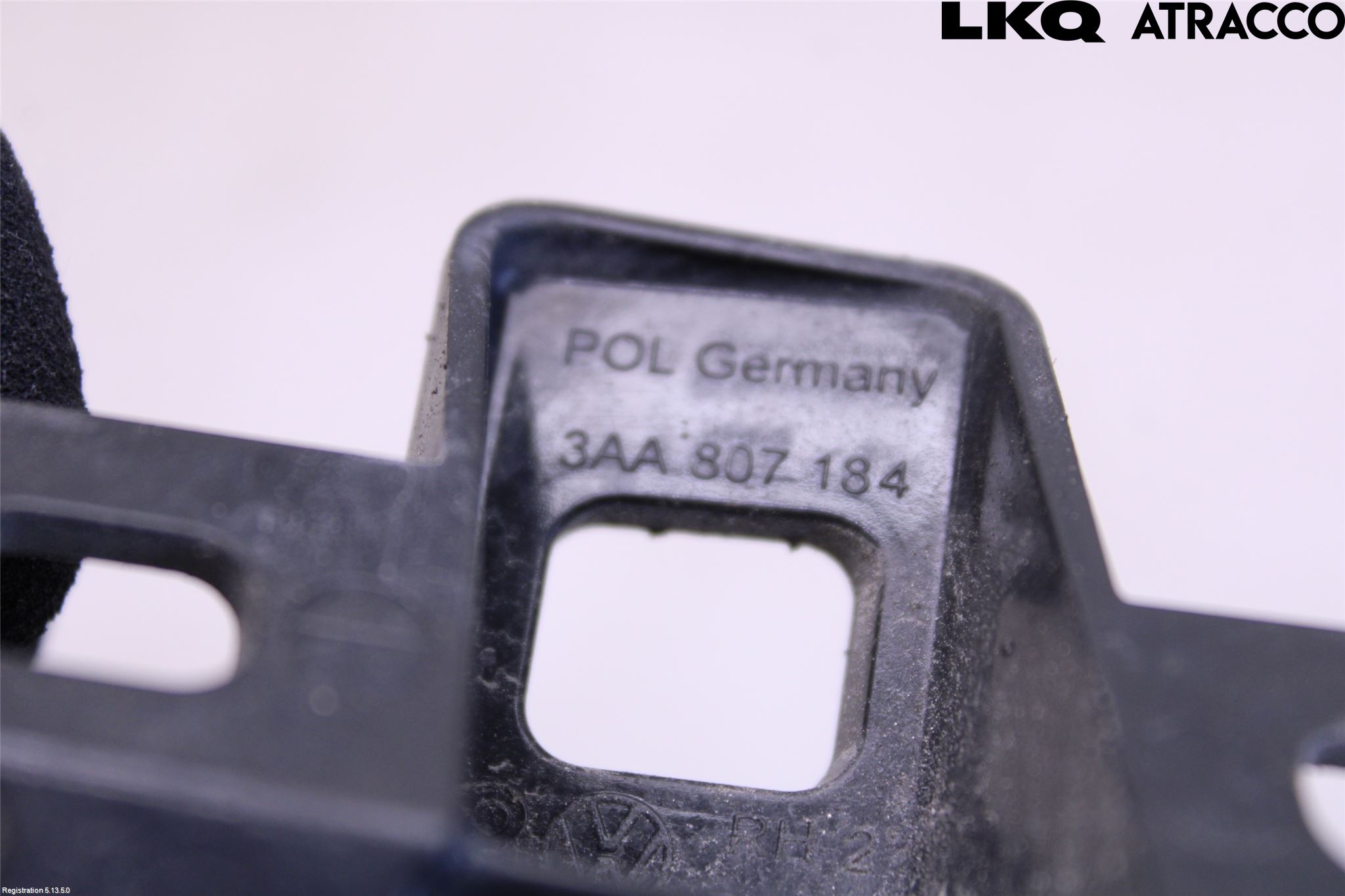 Volkswagen VW PASSAT 11-14 Stötfångarfäste Fram Hö
