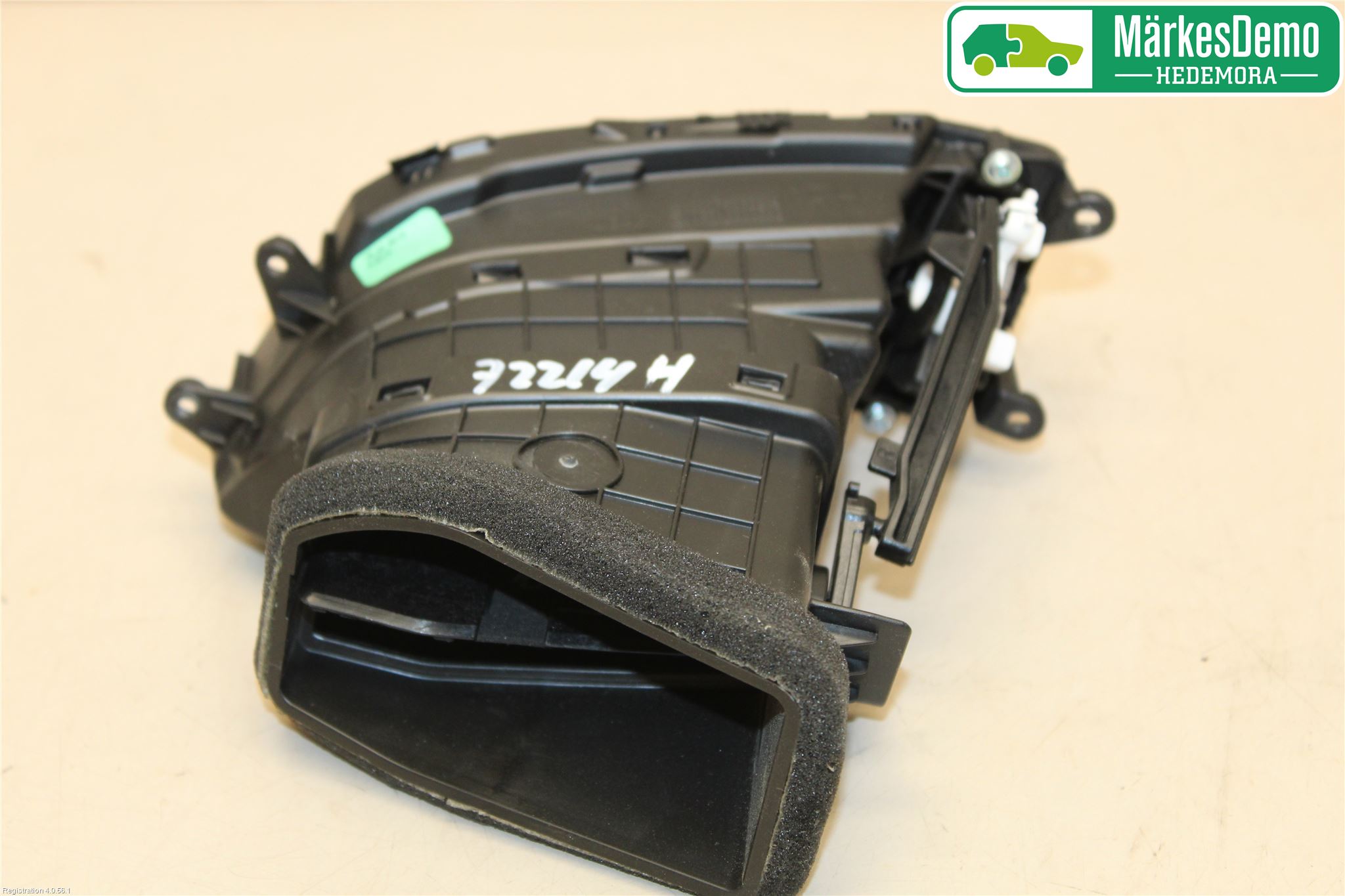 Hyundai i30 GD 13-17 Defrosterkanal-Munstycke