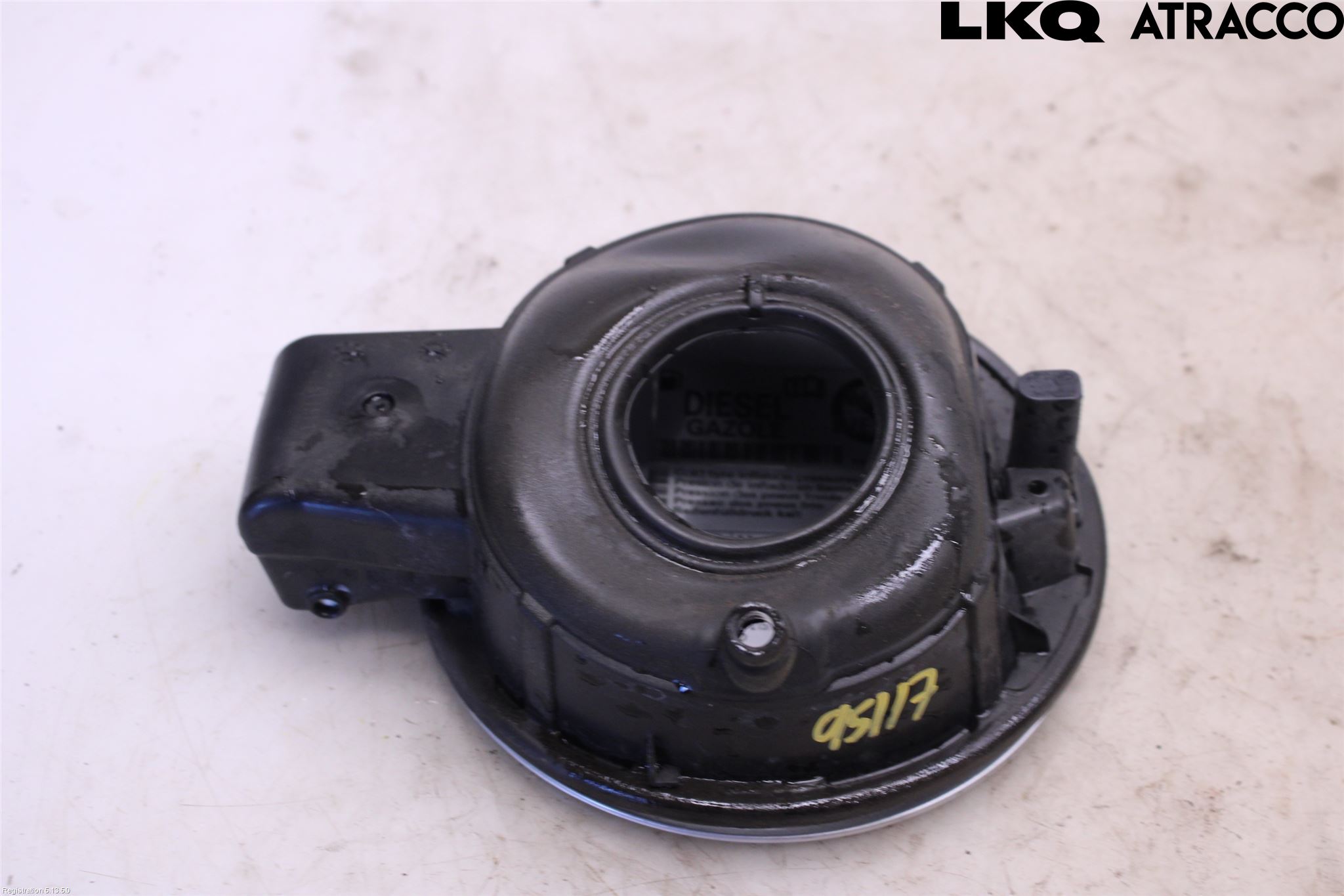 Volkswagen VW PASSAT 11-14 Tanklucka