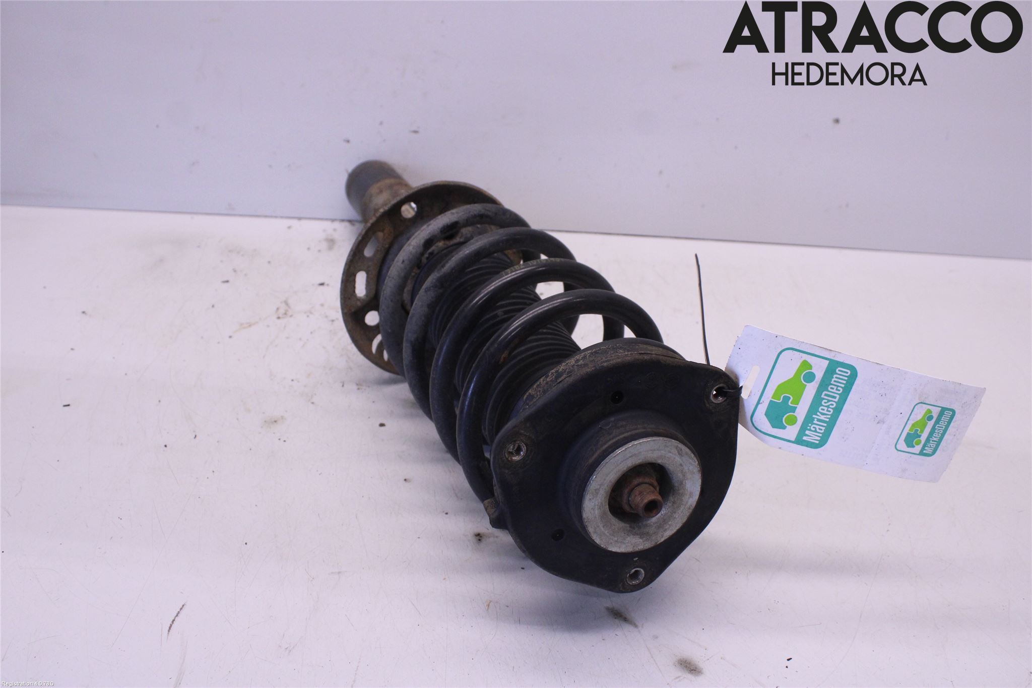 Skoda SUPERB 09-15 Fjäderben Fram Vänster