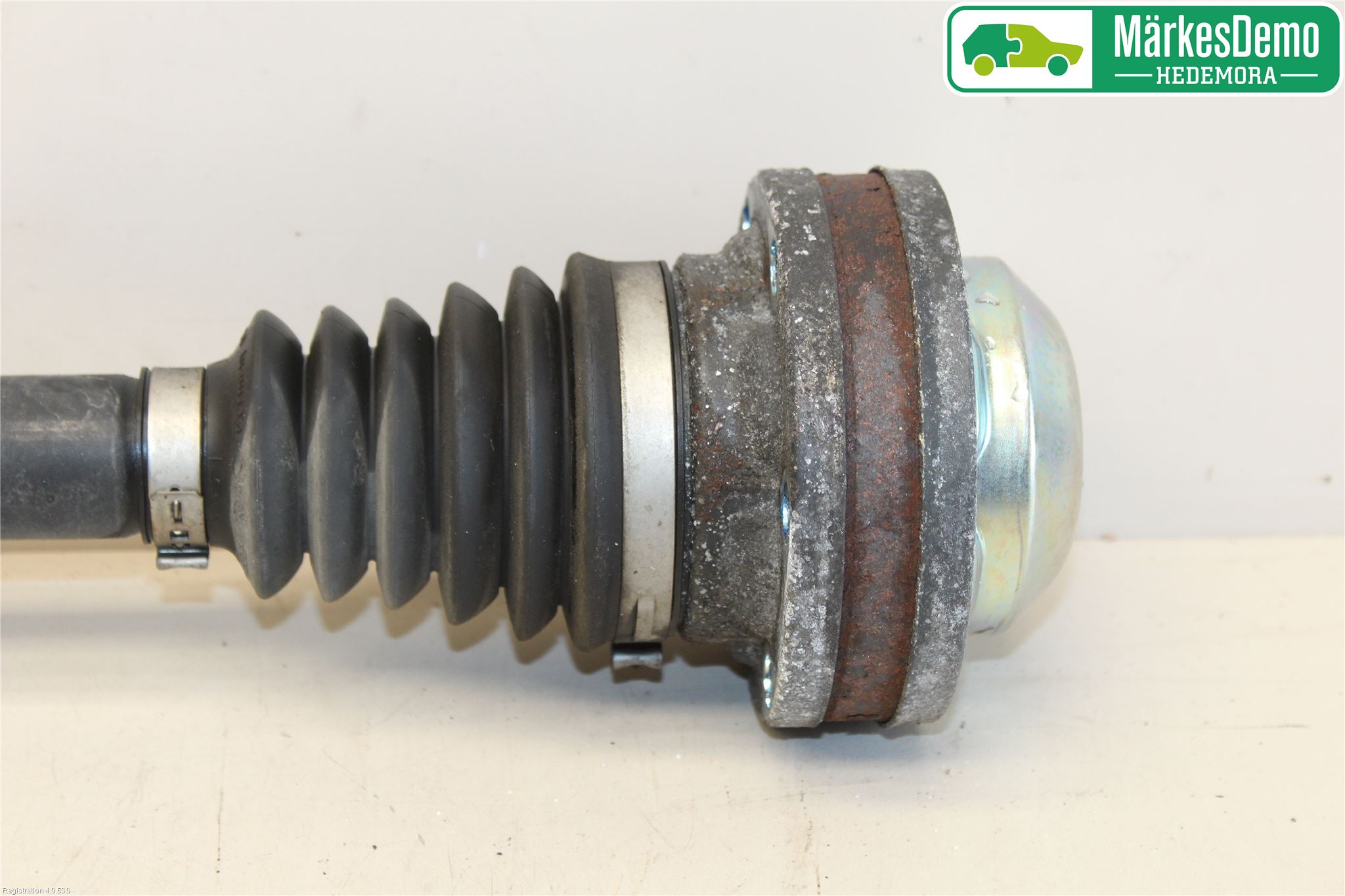 Audi A8/S8 4H 10-17 Drivaxel Bak Vänster