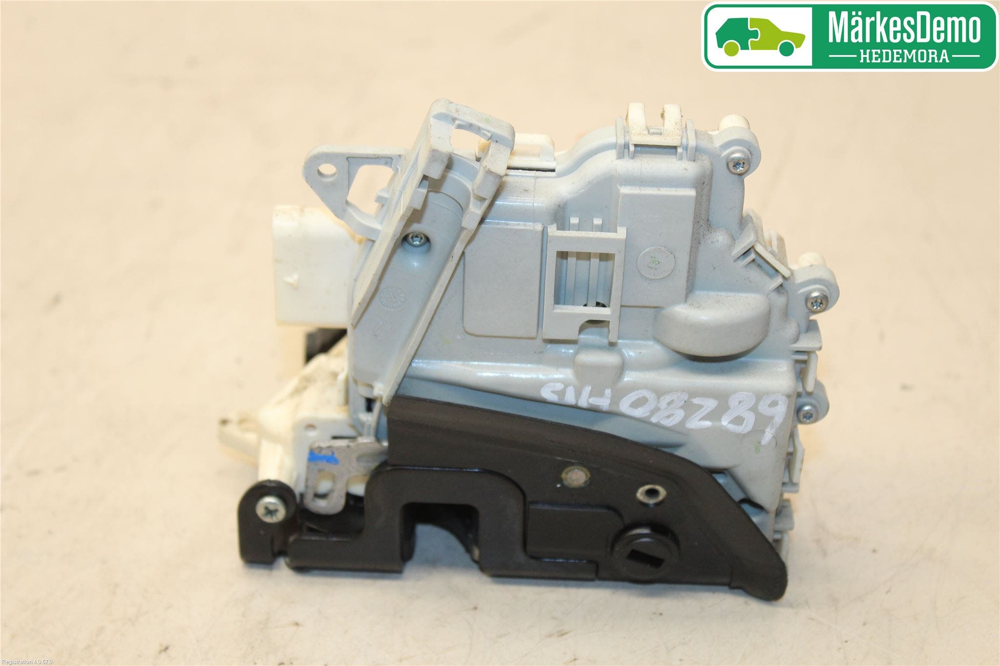 Audi A4 12-15 Låskista-Dörrlås