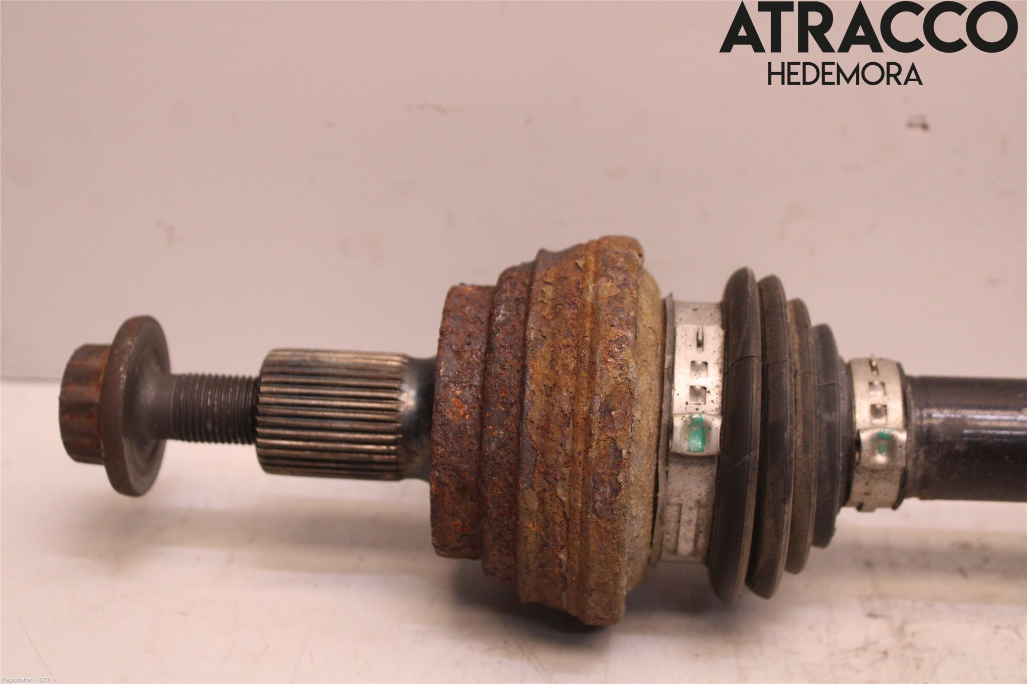 Audi Q3 8U 12-18 Drivaxel Bak Vänster