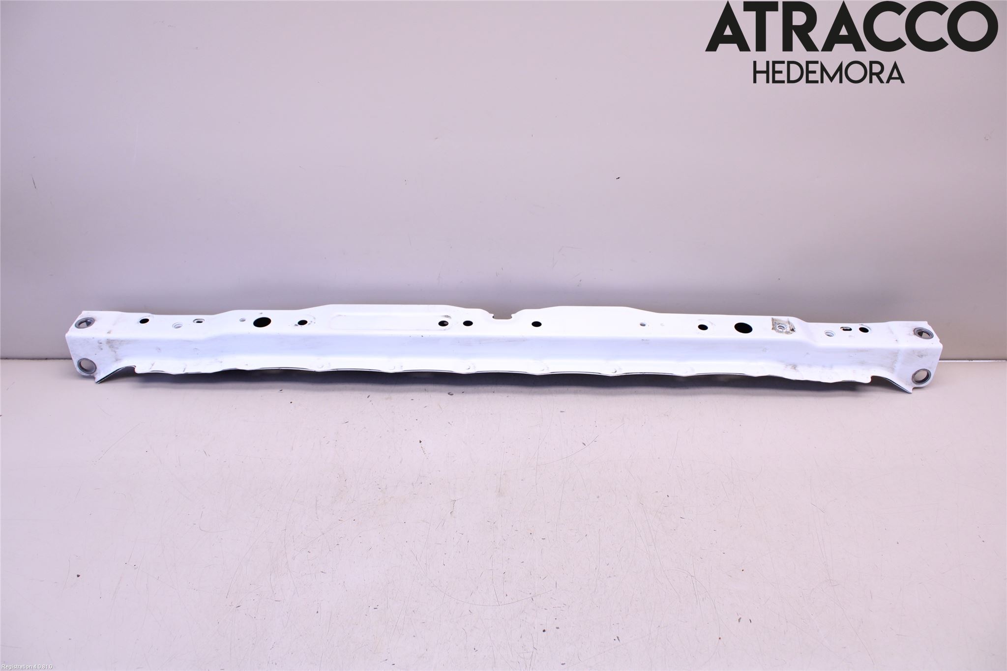 Toyota RAV4 13-18 Front Huvlåsplåt-Balk