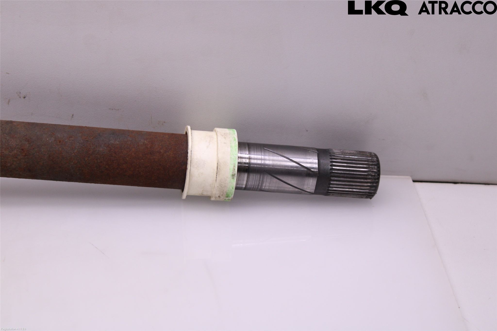 Nissan NV400 12-24 Drivaxel Fram Höger