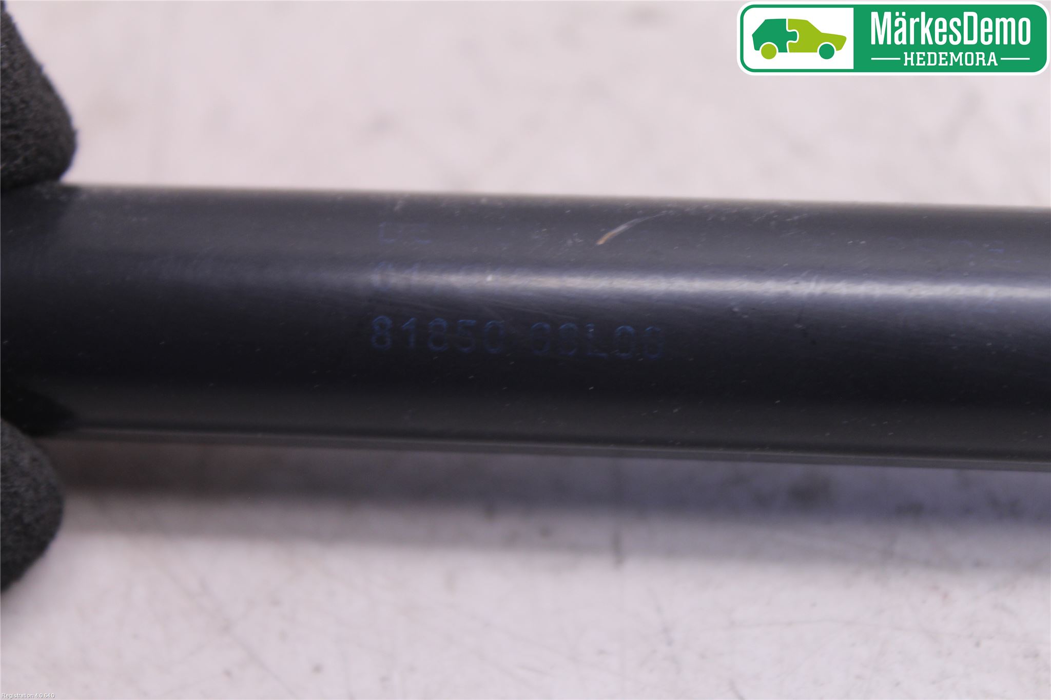 Suzuki SWIFT 11-16 Gasfjäder Baklucka