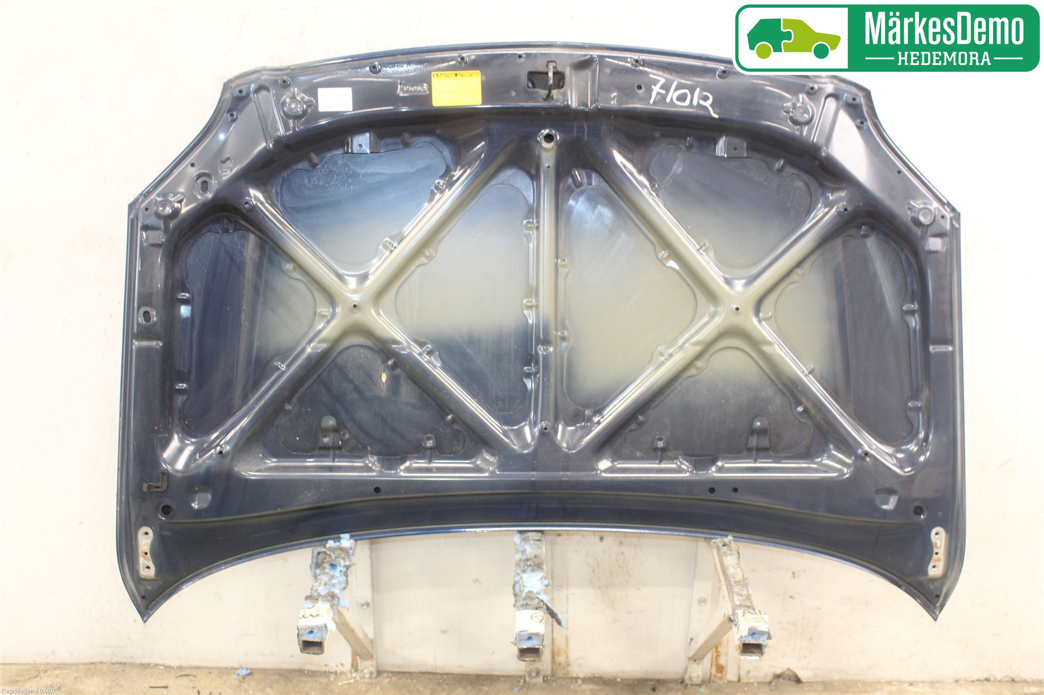 Toyota AVENSIS 03-06 Huv Fram