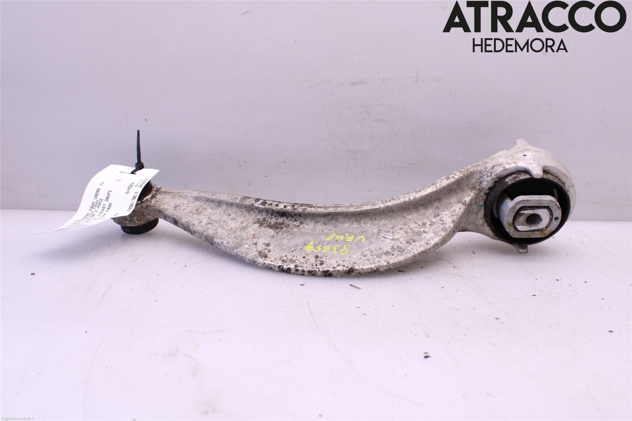 Jaguar F-PACE Bärarm Fram Undre Vä