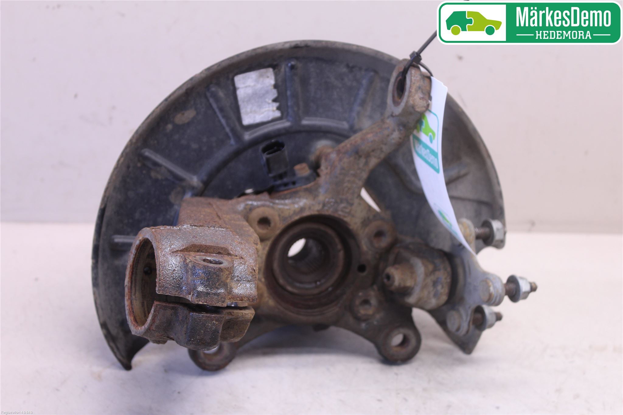 Volkswagen VW TIGUAN 07-16 Styrspindel Lagerhus Hö