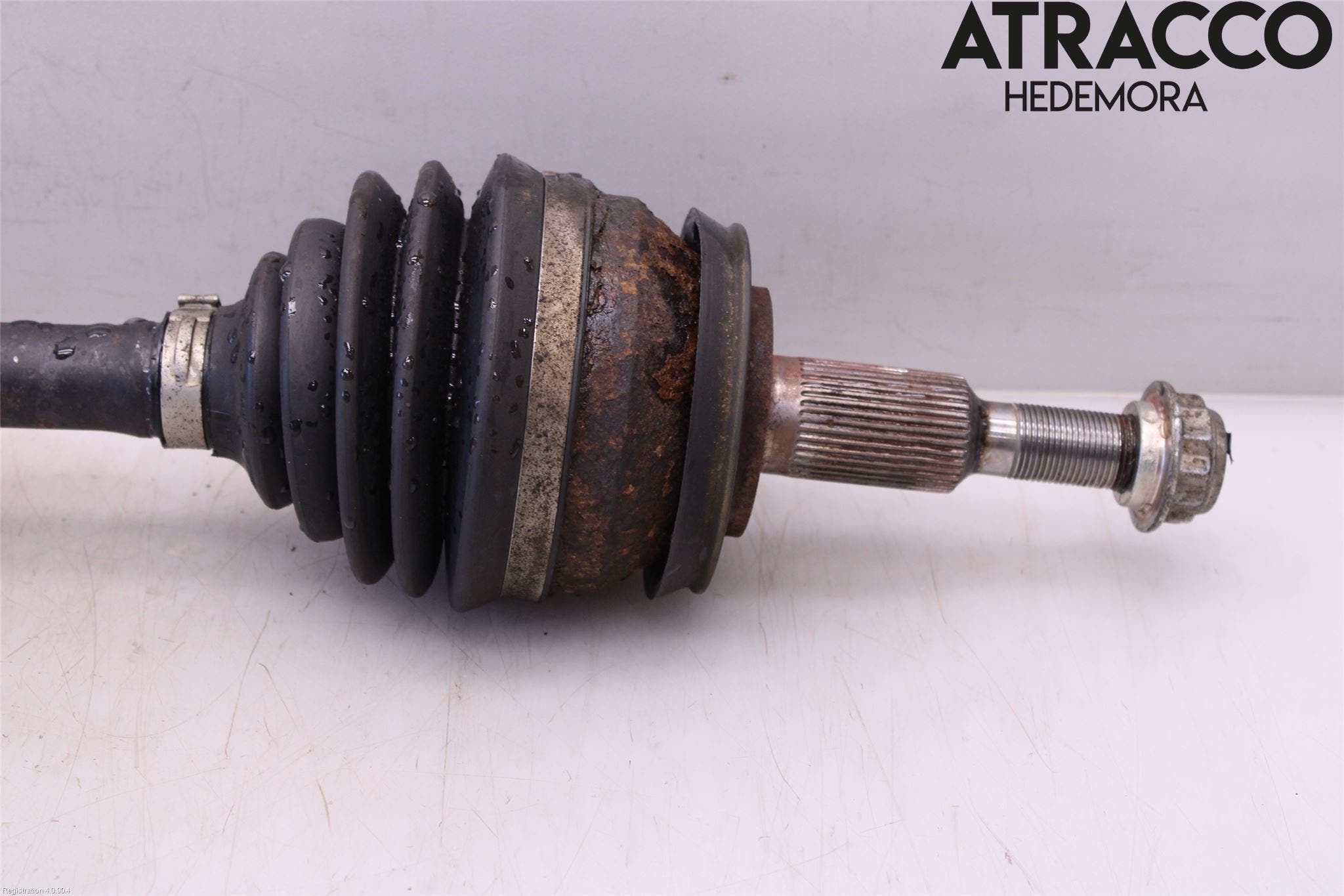 Volkswagen VW TRANSP/CARAVELLE (T5) 04-15 Drivaxel Fram Vänster