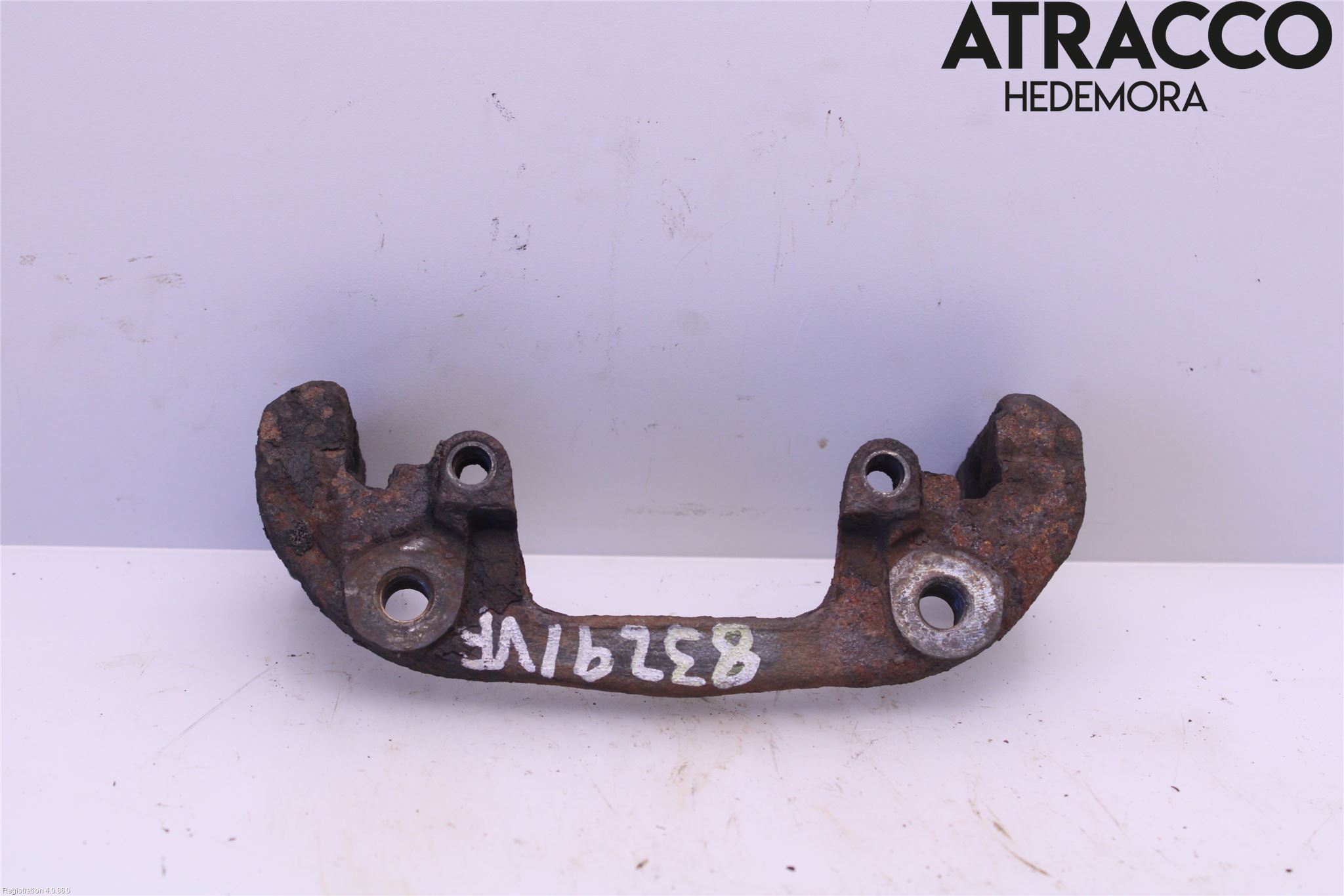 BMW 3 E36      91-00 Bromsokshållare