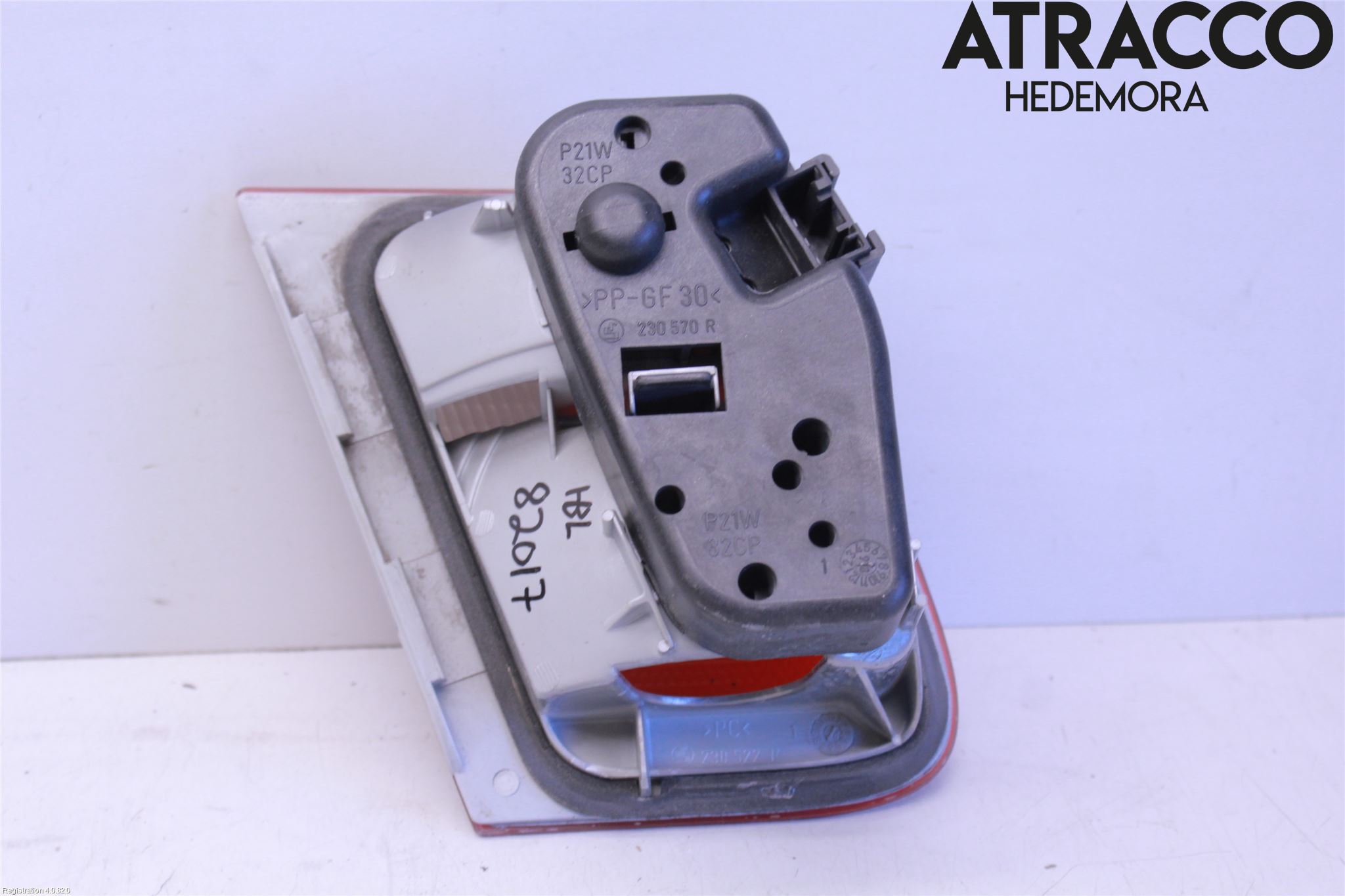 BMW 3 E46      98-05 Bakljus Lucka Hö