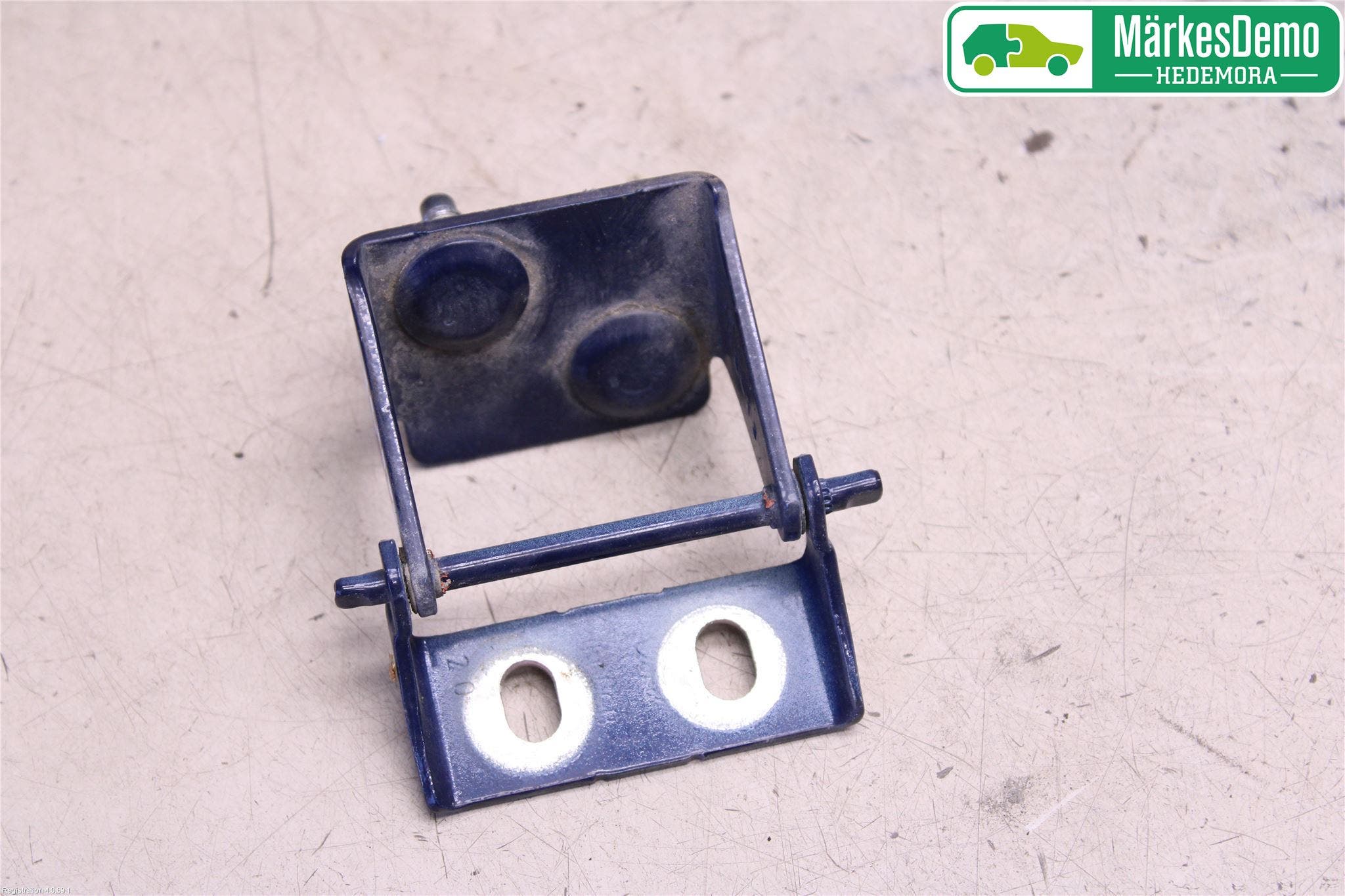 Ford FOCUS 11-14 Bakluckegångjärn Hö