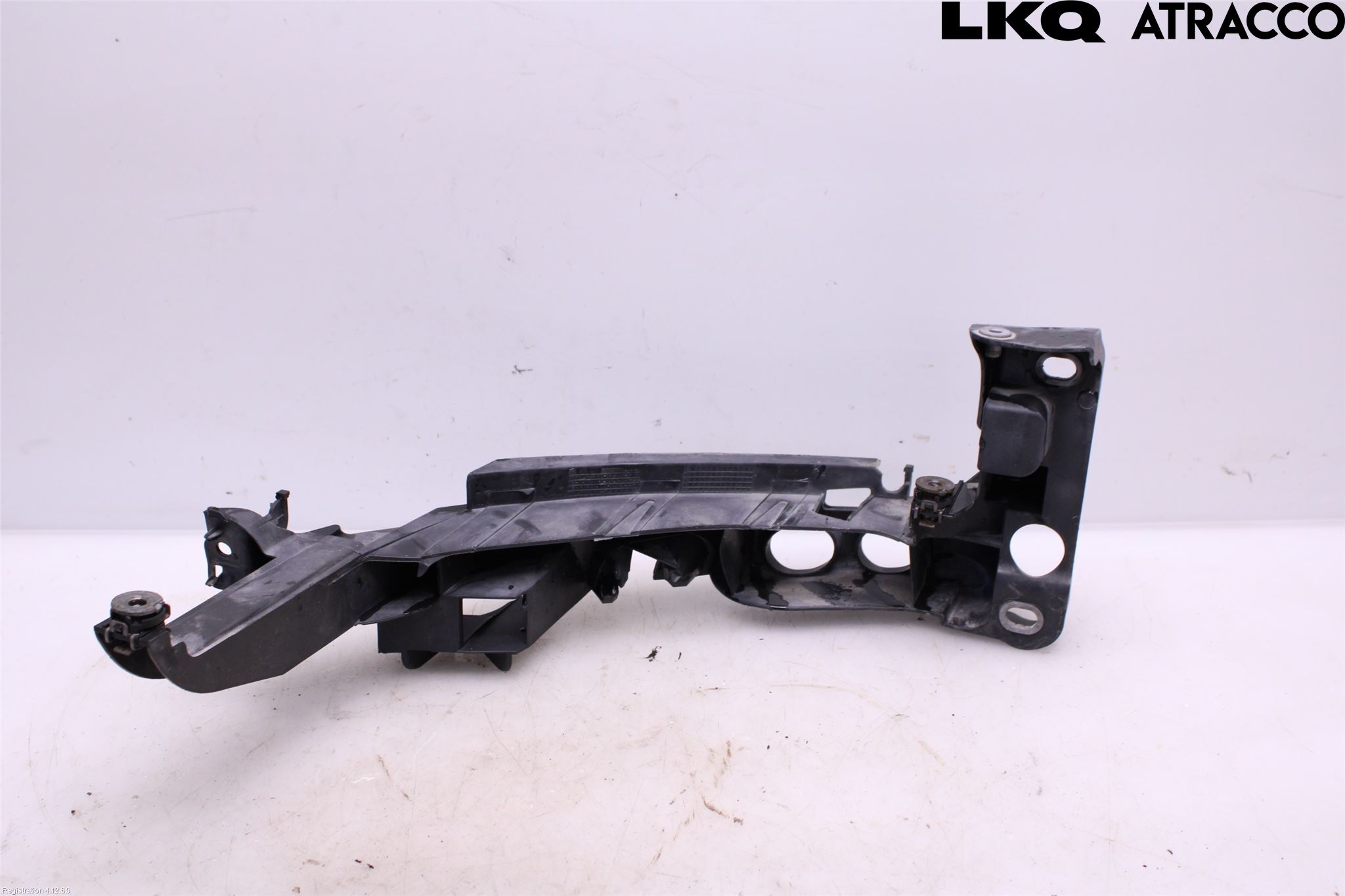 Audi A3/S3 05-13 Strålkast Fästsarg