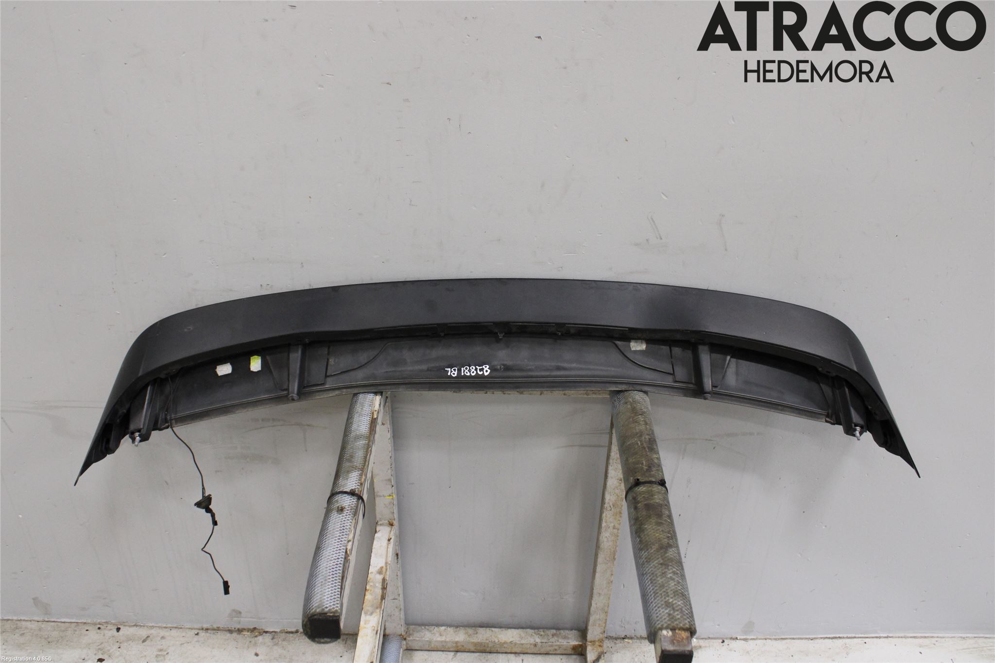 Porsche CAYENNE 03- Spoiler Baklucka