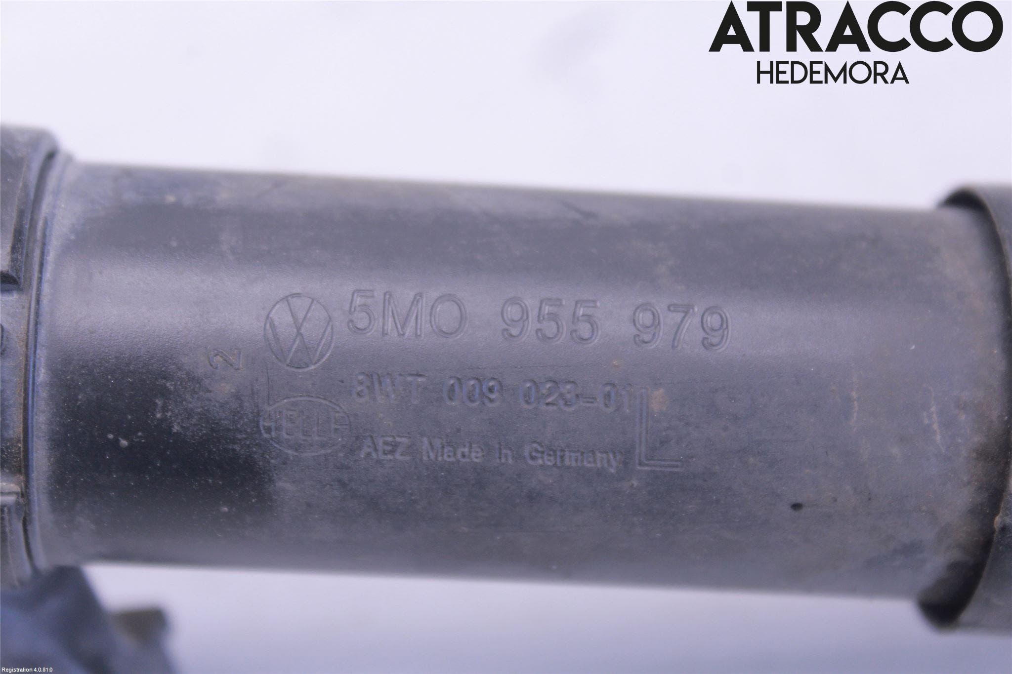 Volkswagen VW GOLF PLUS/CROSS GOLF 04-14 Spolarmunstycke Strålkastare