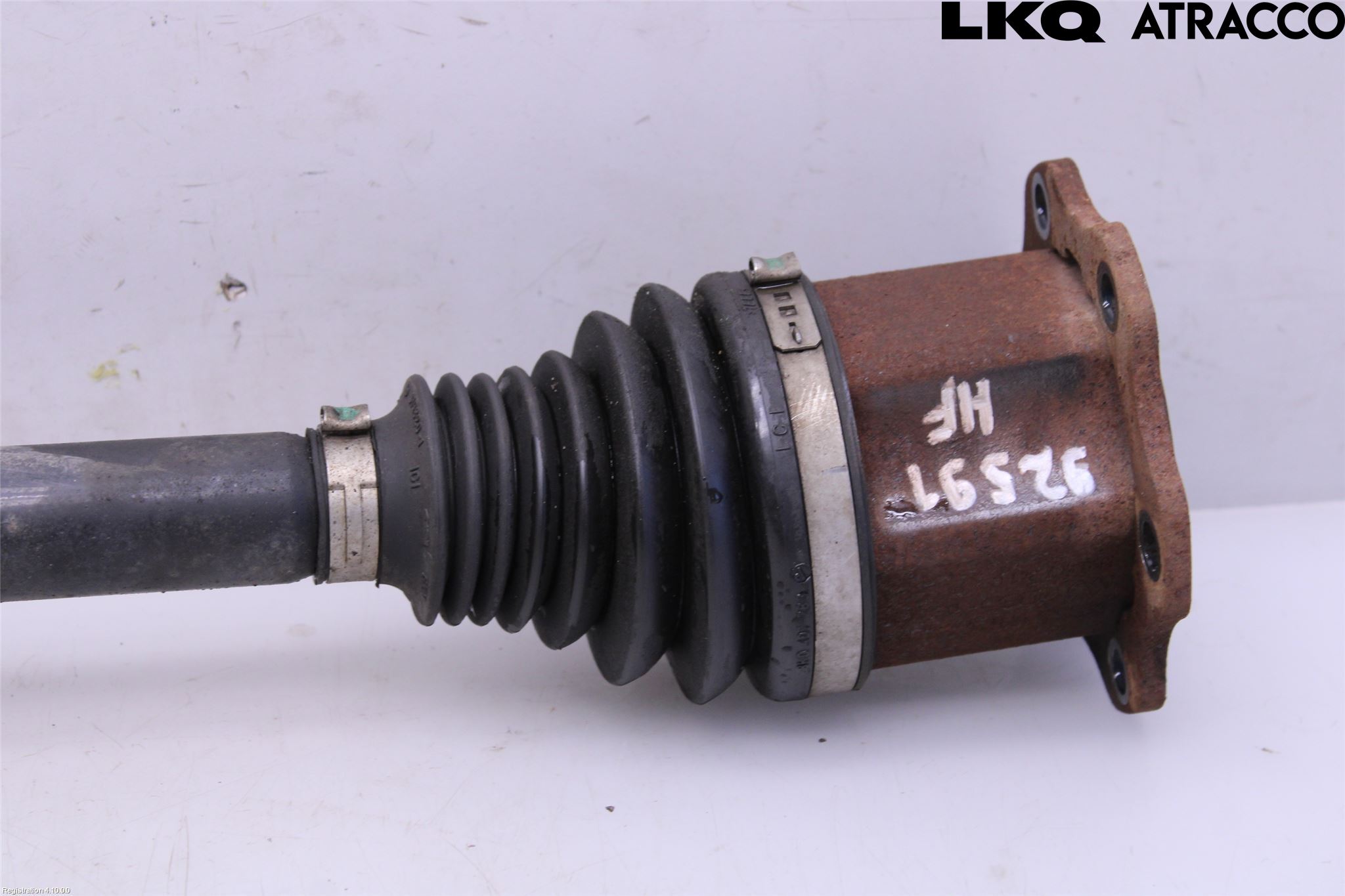 Audi A4 12-15 Drivaxel Fram Höger
