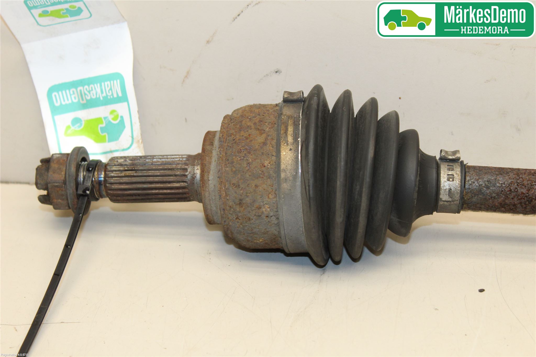 Nissan MICRA 03-07 Drivaxel Fram Höger