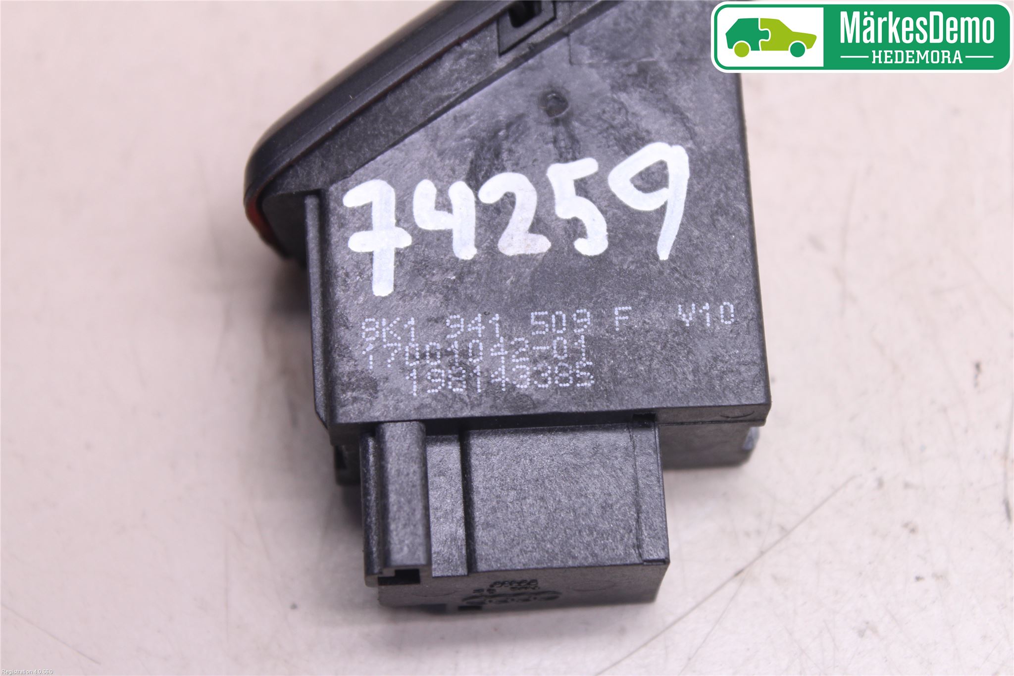 Audi A4 12-15 Strömställare Varnings