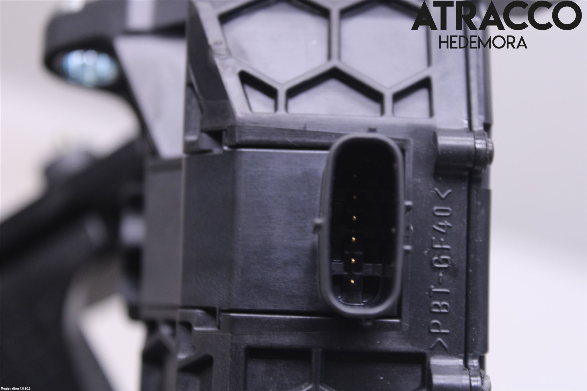 Toyota RAV4 19- Gaspedal