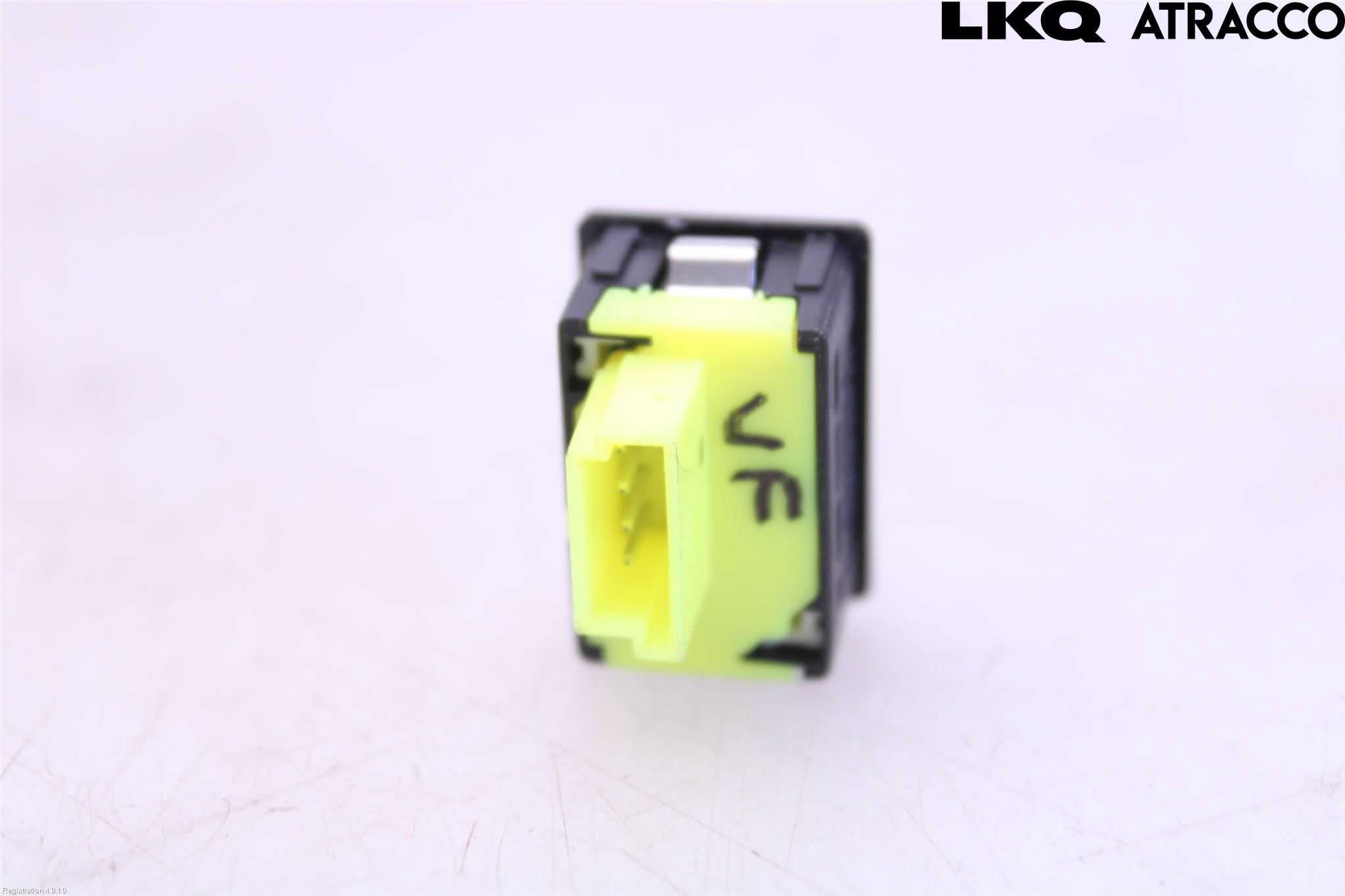 BMW 2 F45 Active Tourer 14-21 Strömställare Tanklucka