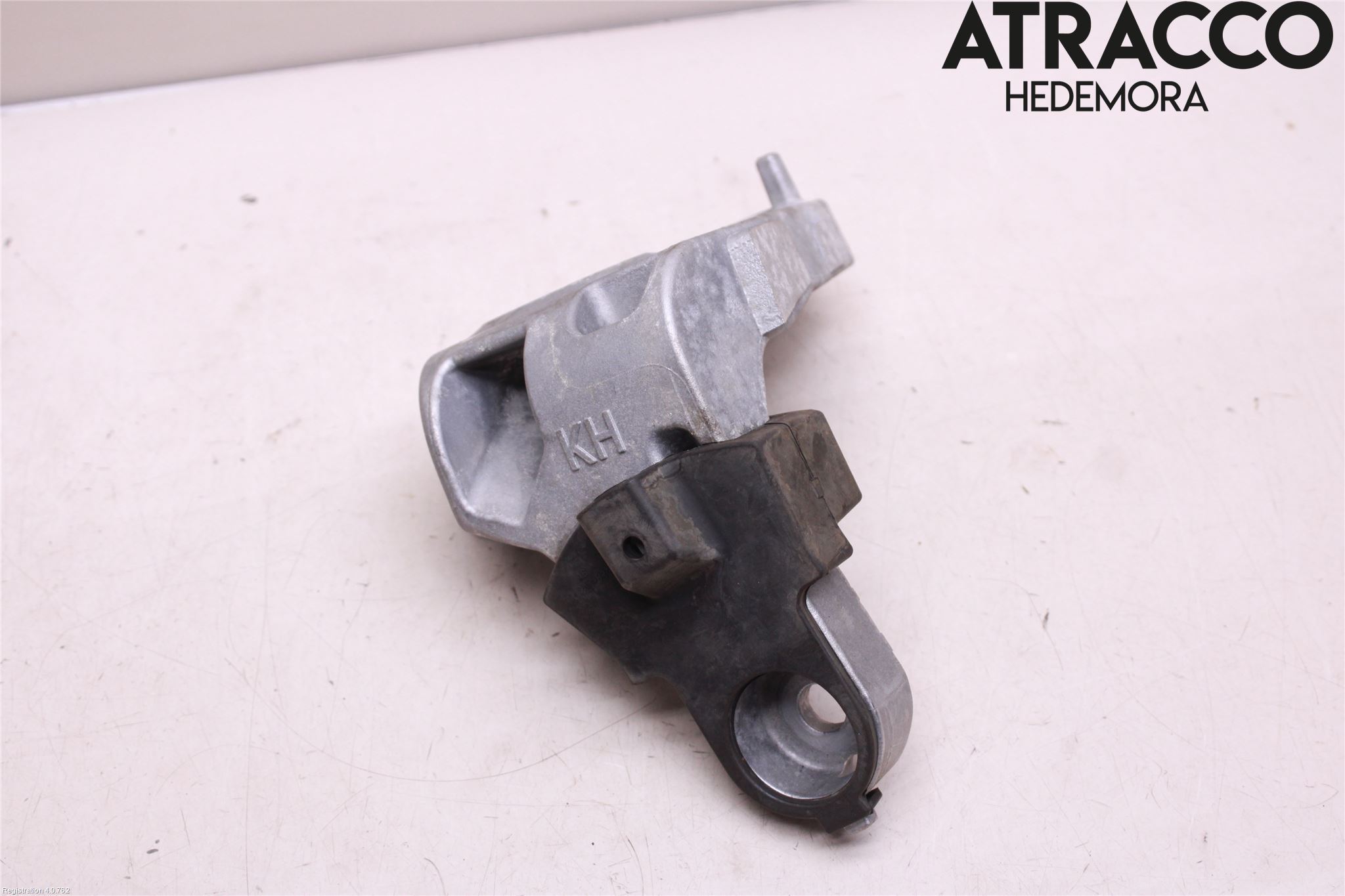 Toyota RAV4 19- Växellådsfäste