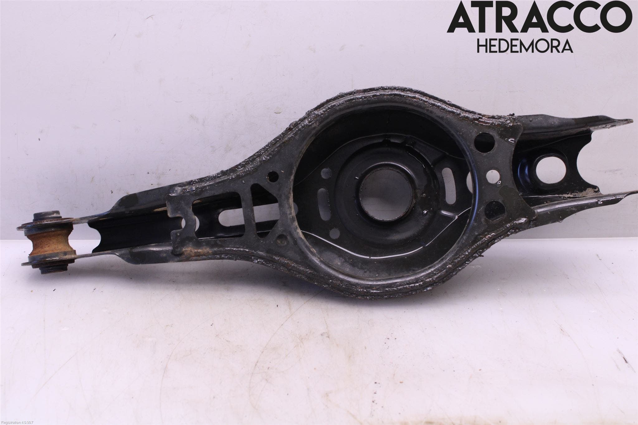 Toyota COROLLA 19- Bärarm Bak Höger