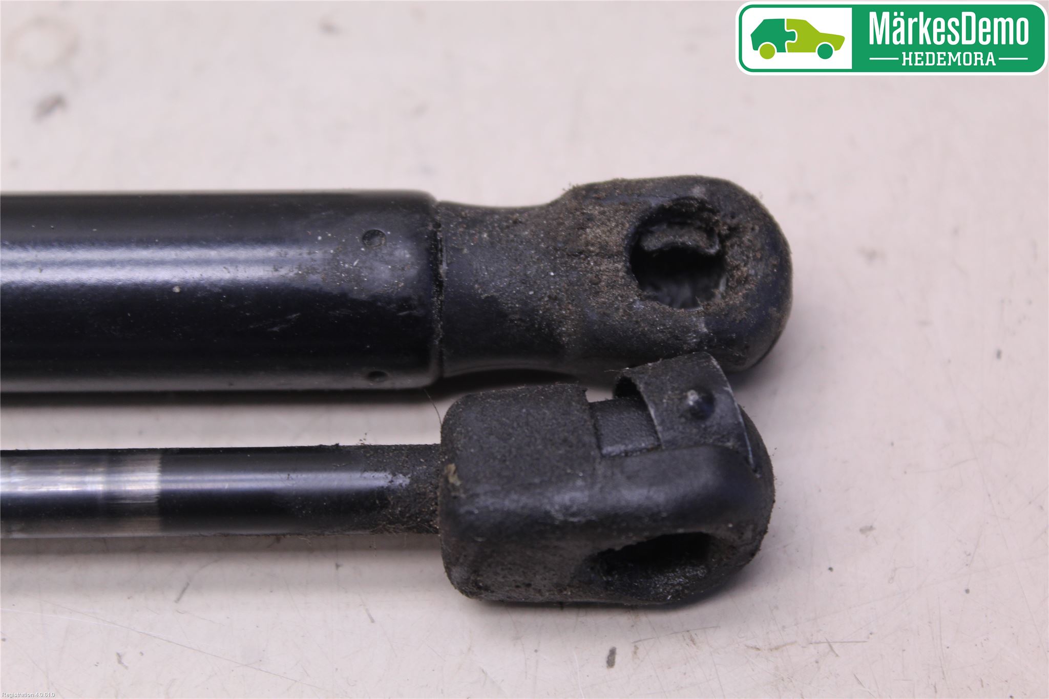 Mini COUPE R56 05-14 Gasfjäder Baklucka