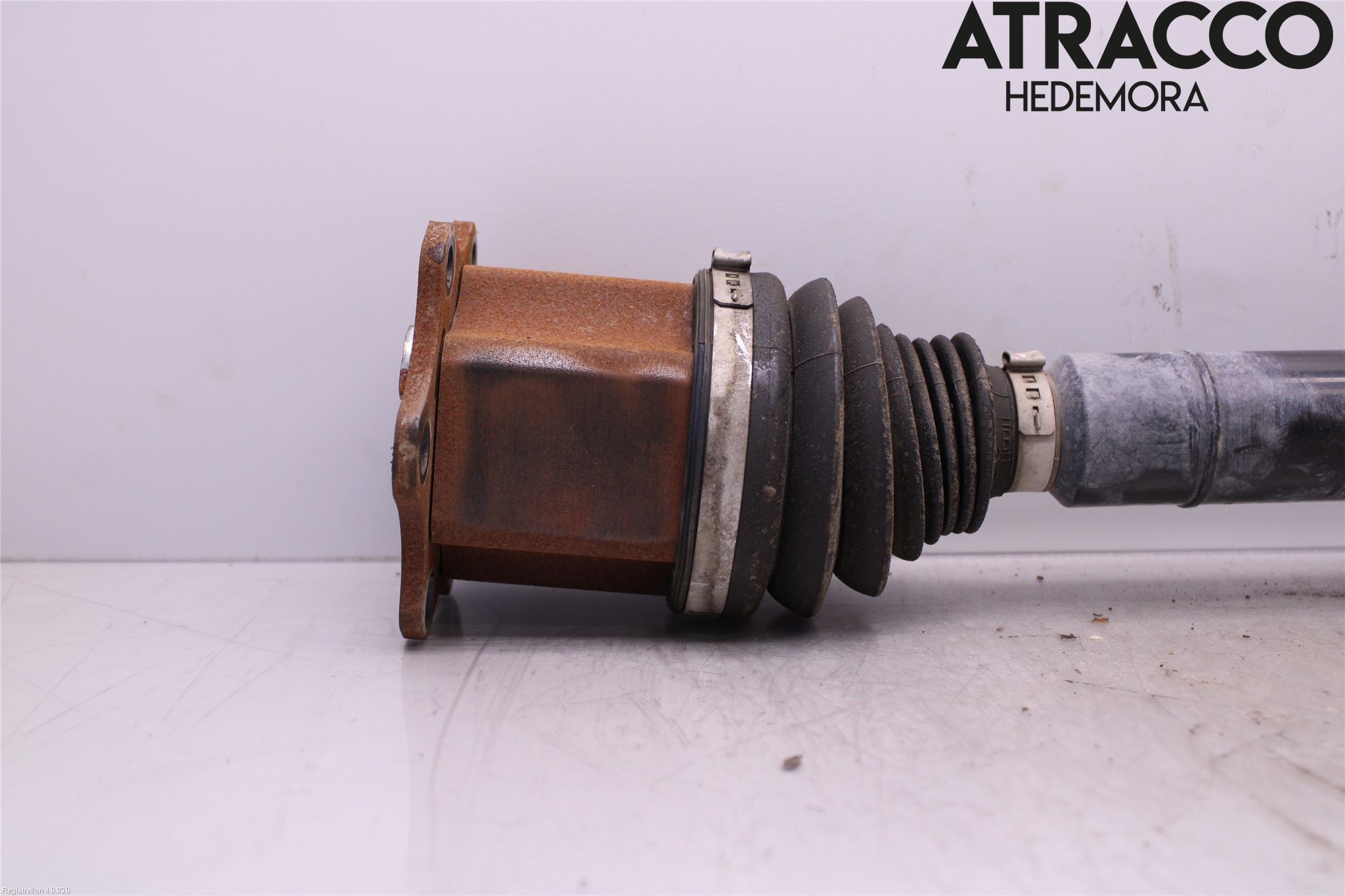 Skoda SUPERB 09-15 Drivaxel Fram Höger