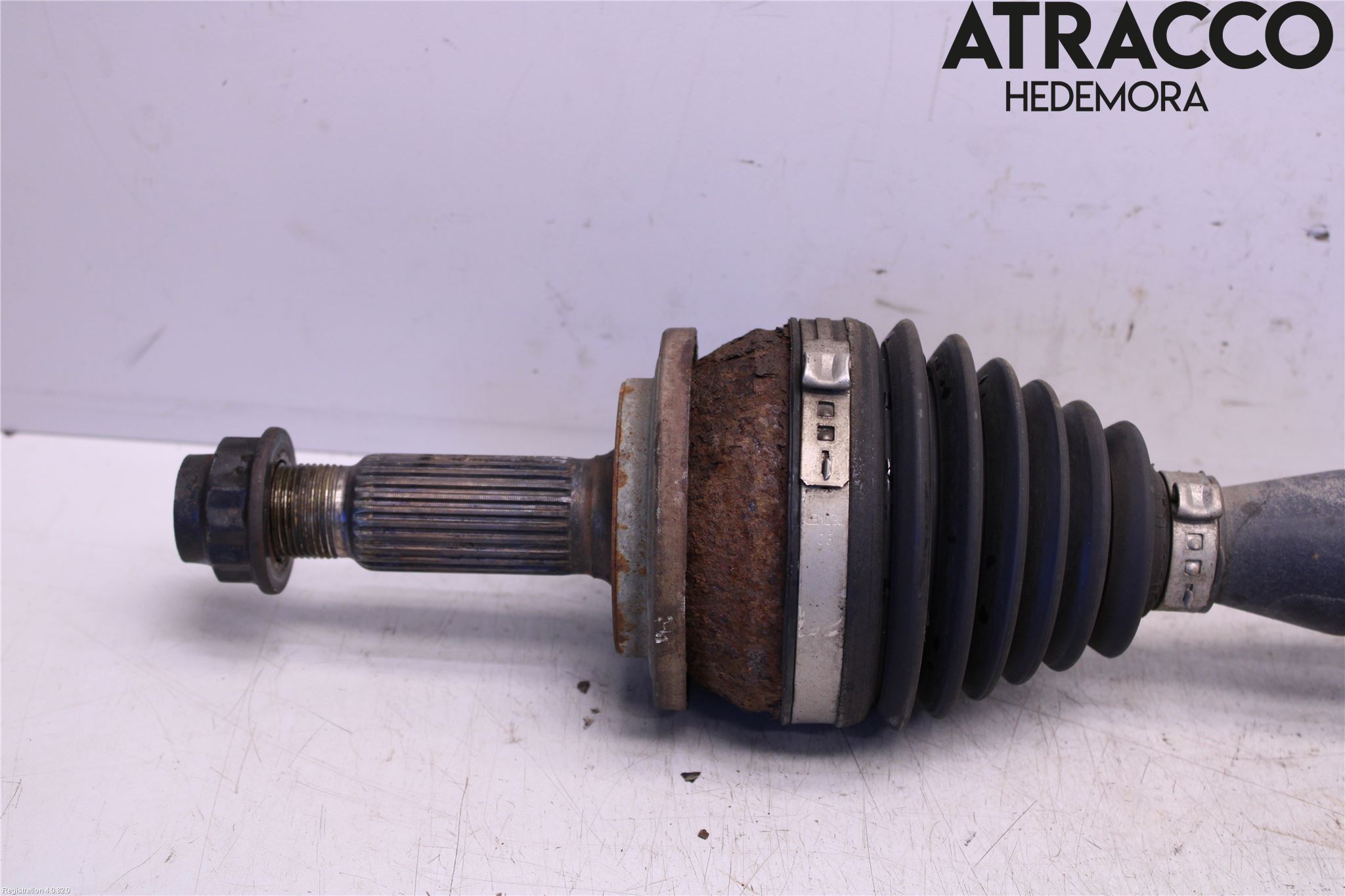 Toyota AVENSIS 09-15 Drivaxel Fram Höger