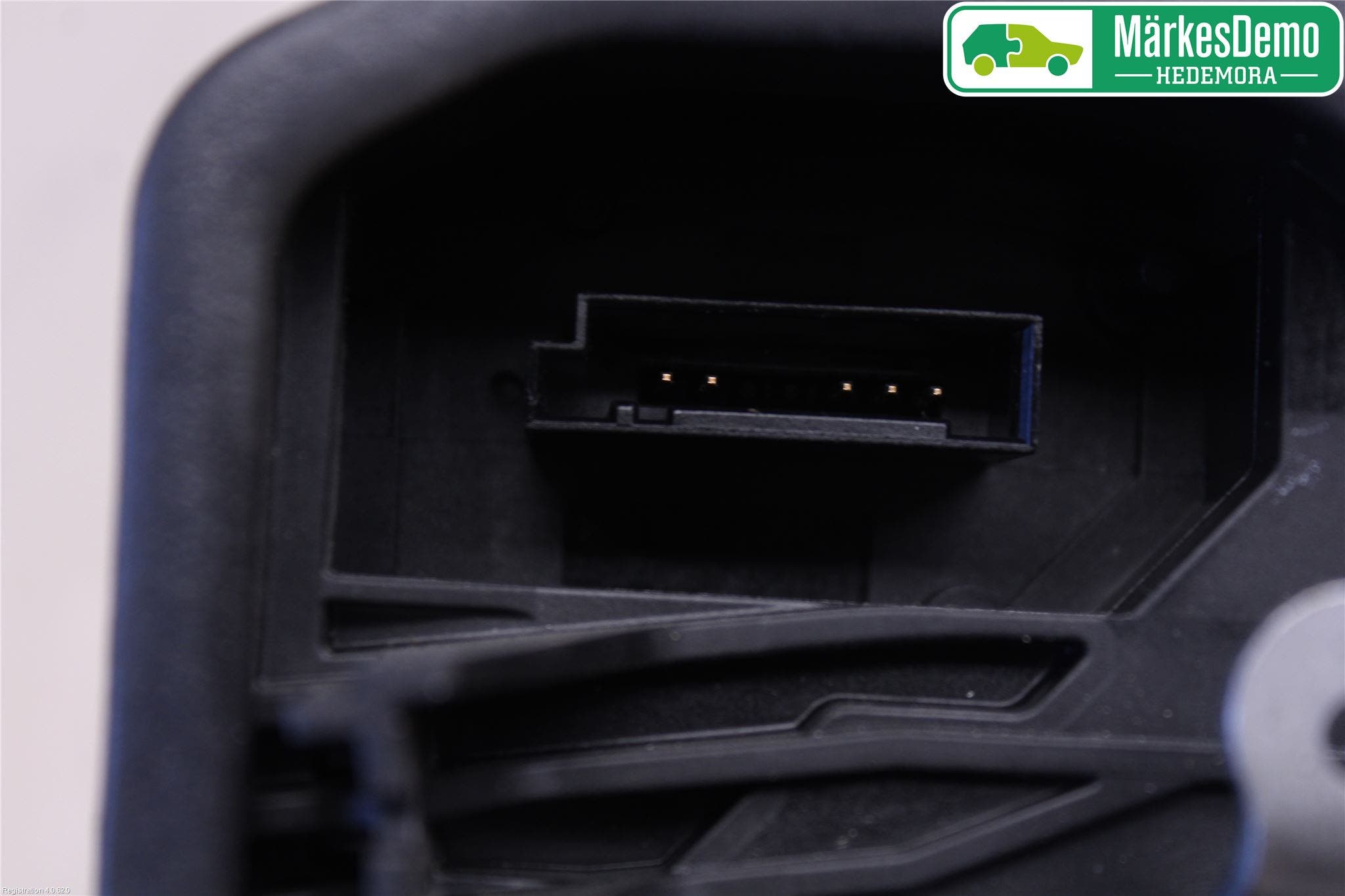 BMW 1 F20/F21 11-19 Låskista-Dörrlås