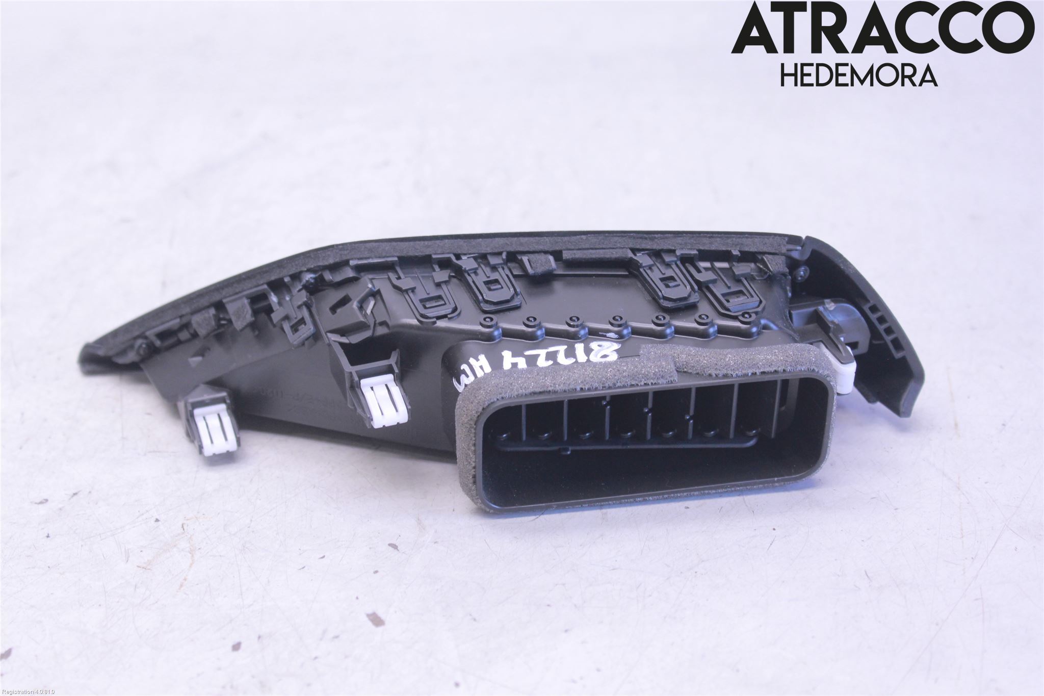 Subaru IMPREZA V 18- Defrosterkanal-Munstycke