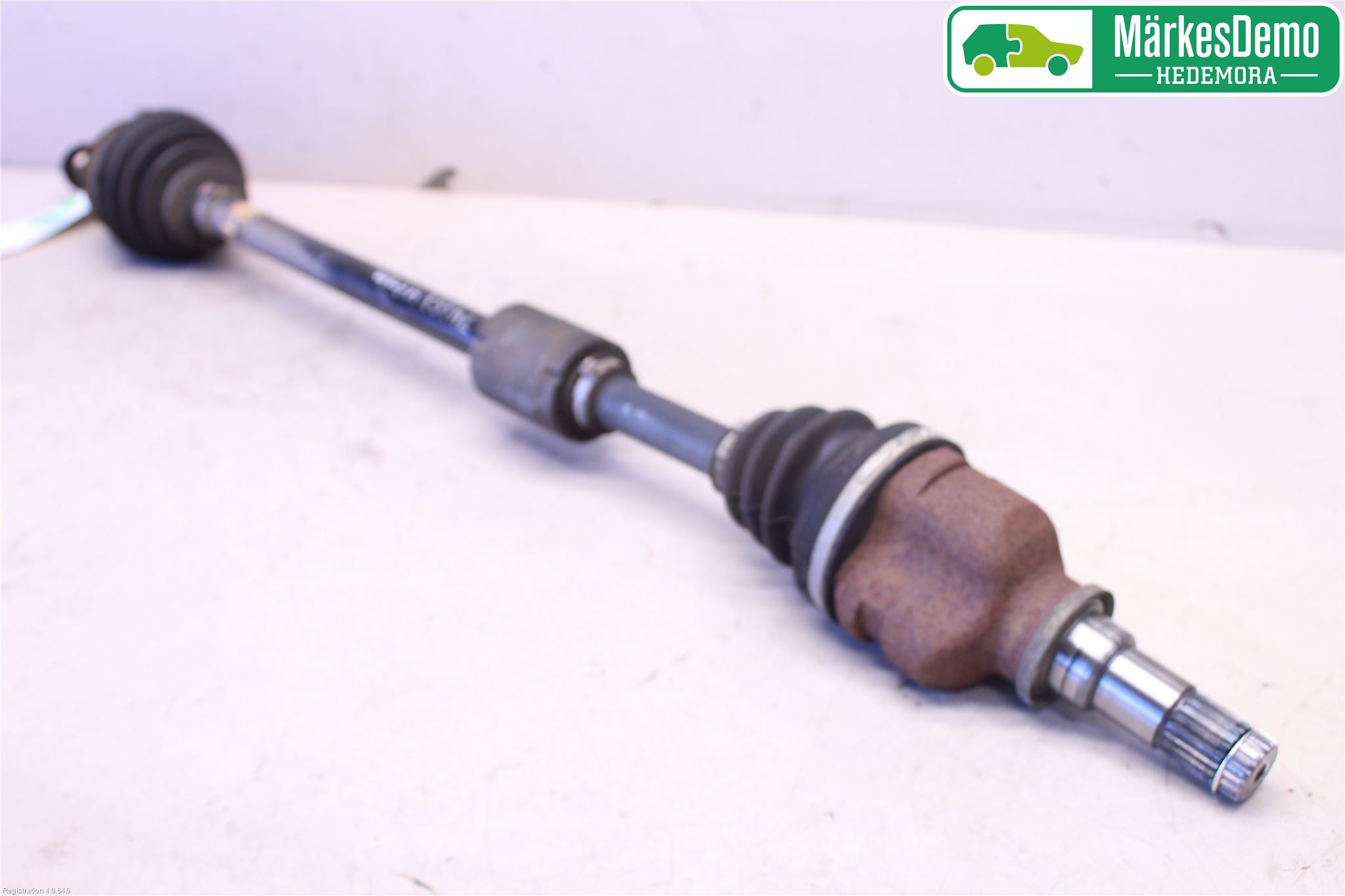 Toyota YARIS XP130 12-14 Drivaxel Fram Höger